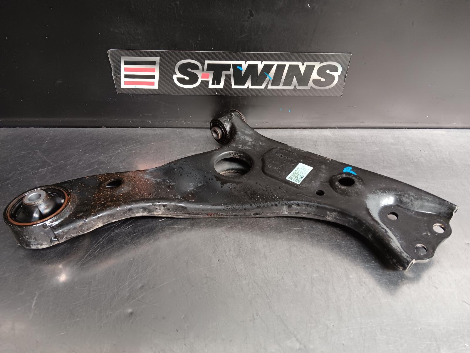 2020 Hyundai Santa Fe Right Front Lower Control Arm Tm 03/18-09/20 0000251520