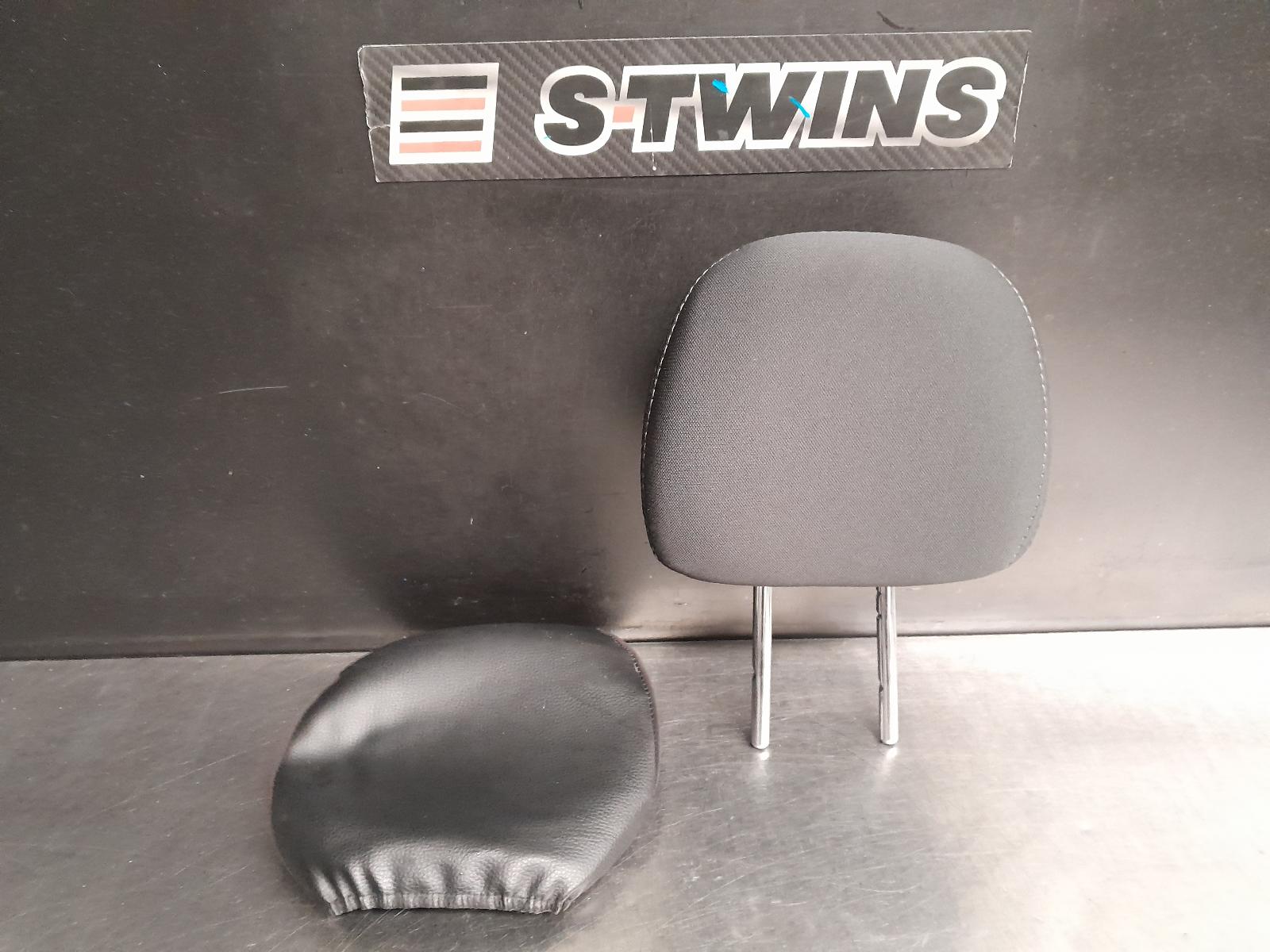 2017 Nissan Pathfinder Headrest Rh Rear 2Nd Row Cloth R52 06/13-04/21 0000253983