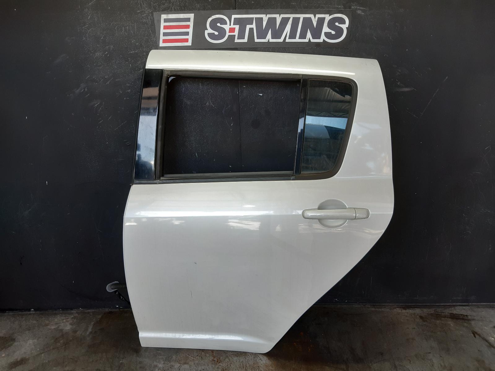 2009 Suzuki Swift Left Rear Door Sliding Rs415/Rs416 09/04-02/11 0000257568