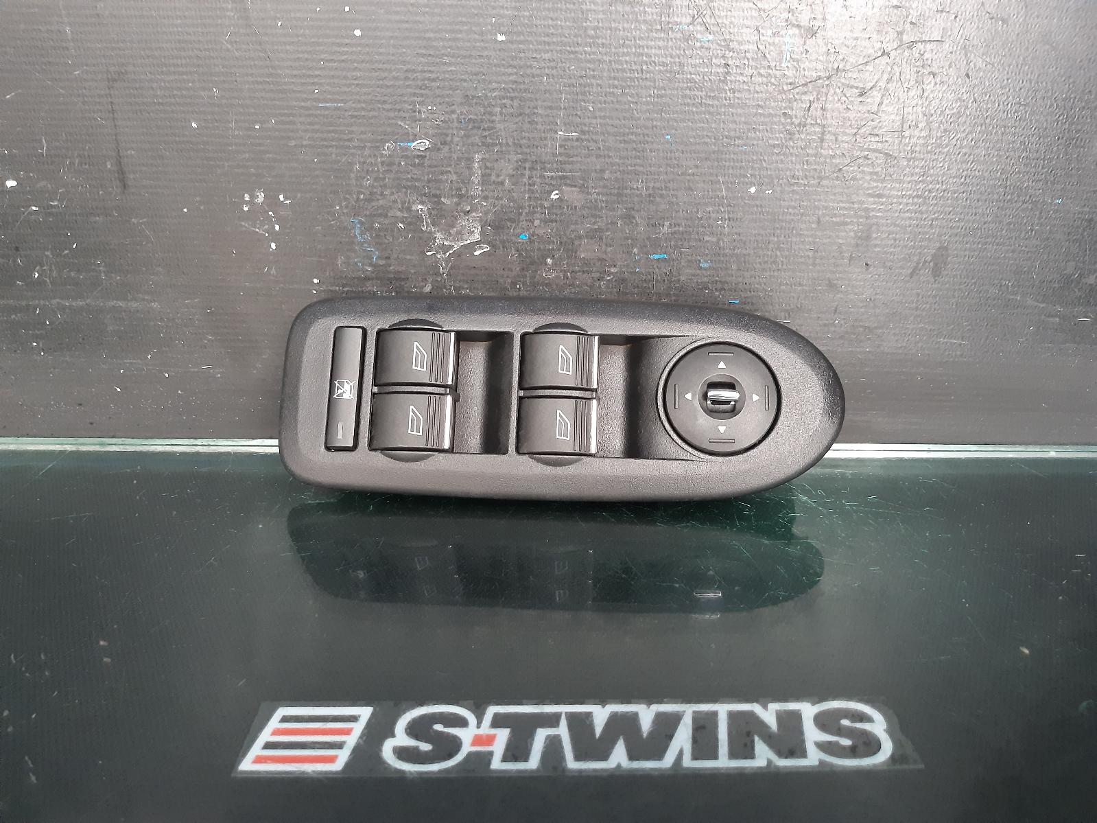 2012 Ford Kuga Pwr Dr Wind Switch Rh Front (Master Siwtch) Te 11/11-11/12 0000210853