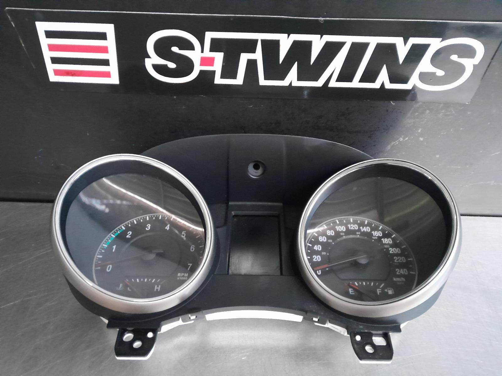 2013 Jeep Grandcherokee Instrumentcluster Petrol 3.6 Auto T/M Wk 10/10-03/13 271833
