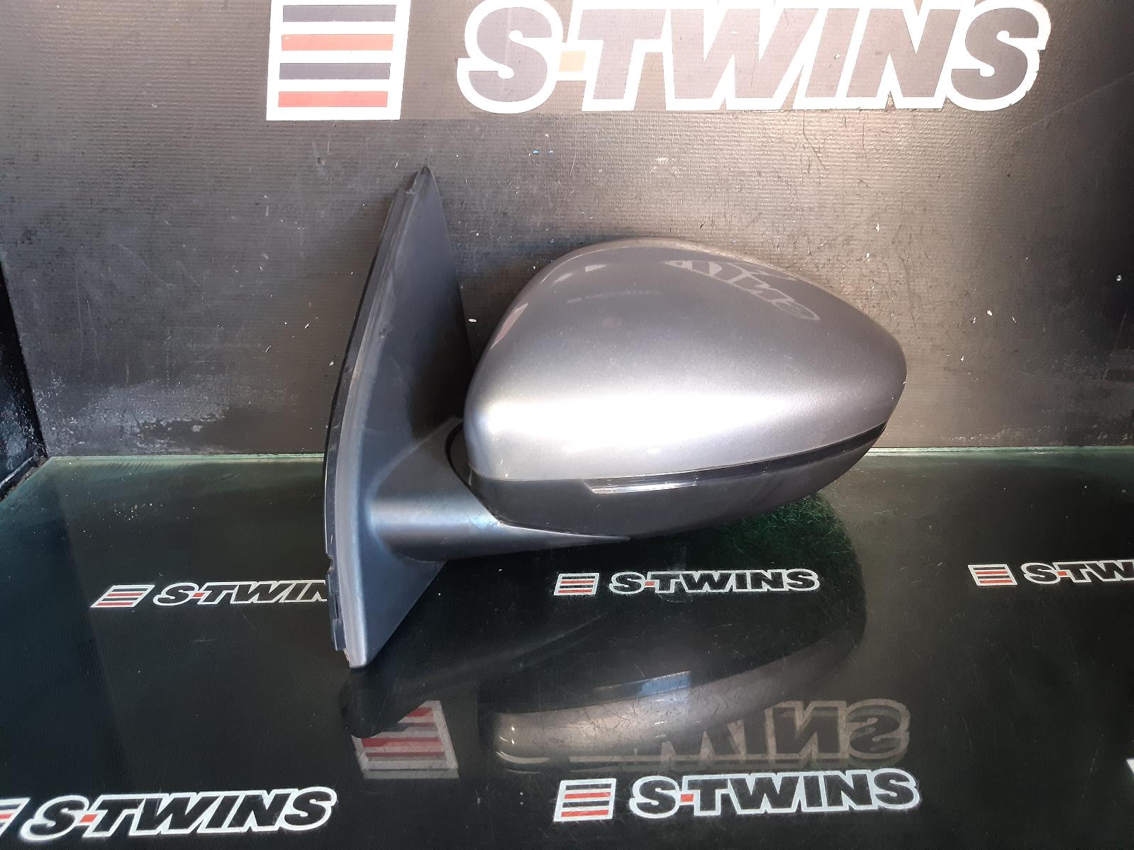 2015 Peugeot 308 Left Door Mirror T9 Manual Fold (1 Plug 7 Wire) 10/14-01/21 275270