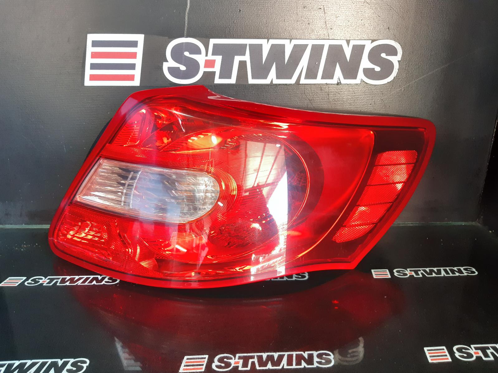 2010 Suzuki Kizashi Right Taillight Fr 12/09-01/17 280949