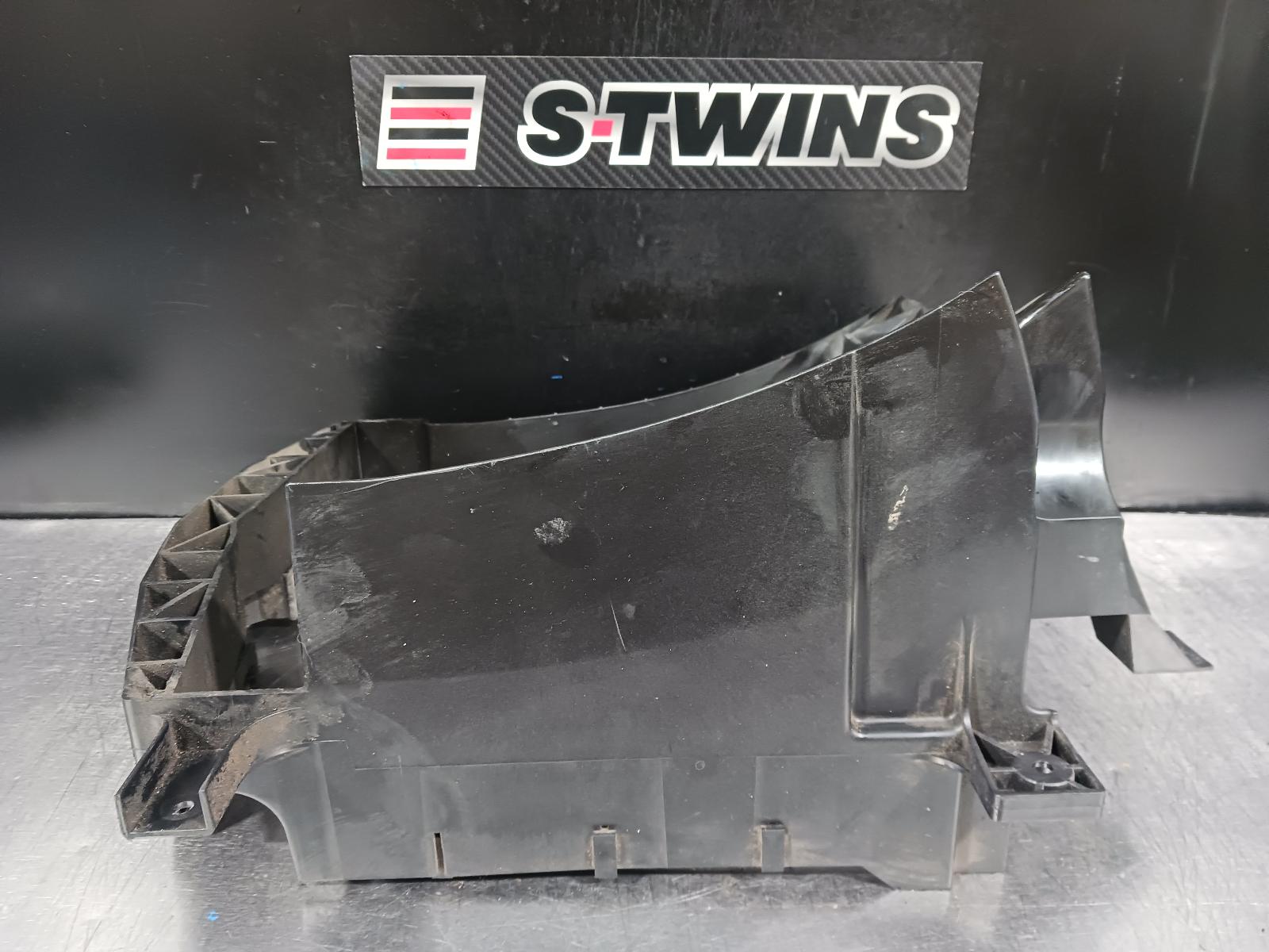 2015 Land Rover Rangerover Intercooler Diesel 4.4 Twin Turbo L405 01/13- 218675