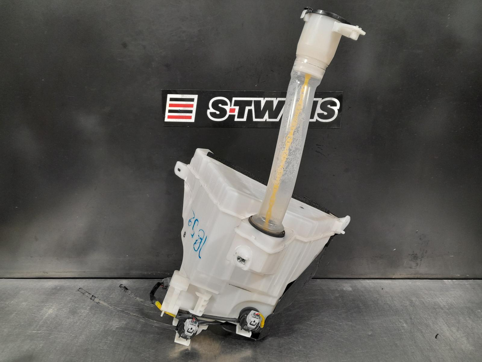 2016 Toyota Prado Washer Bottle 150 Series W/ H/Lamp Washer Type 08/09- 296439
