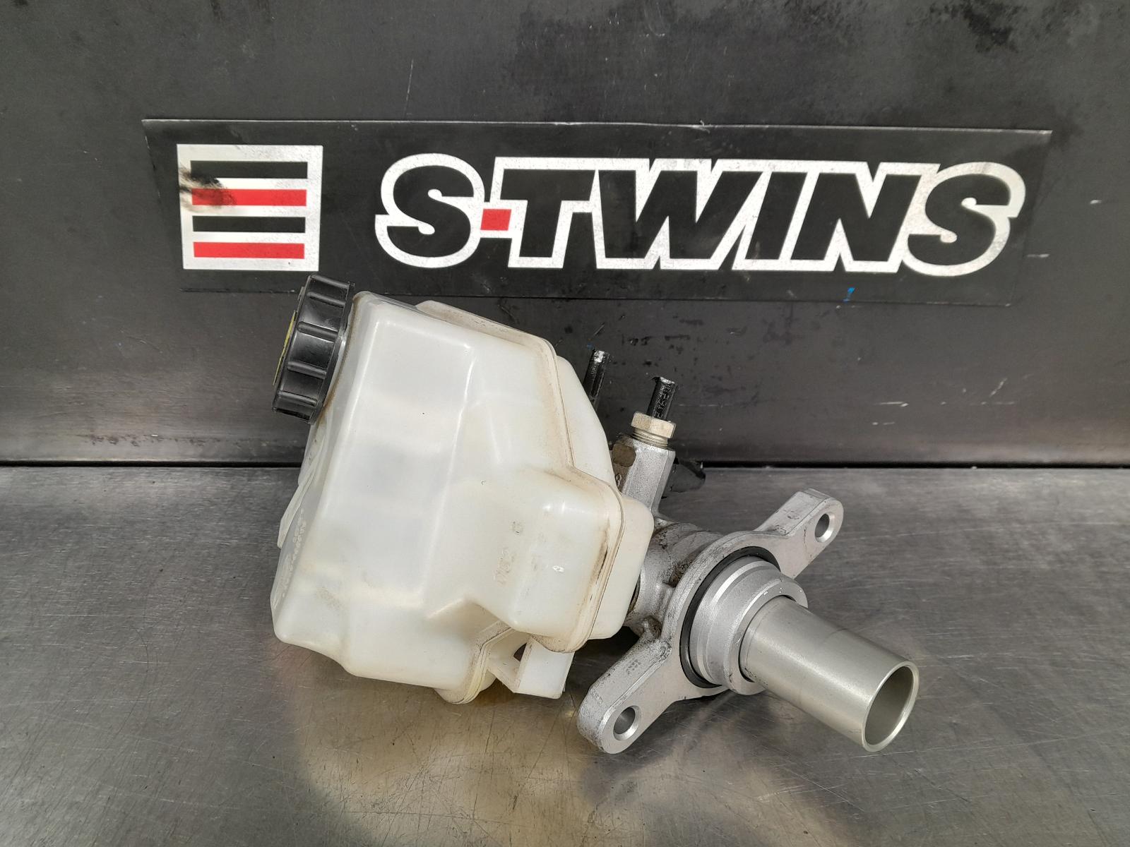 2016 Land Rover Rangerover Evoque Master Cylinder L538 11/11-01/19 301922