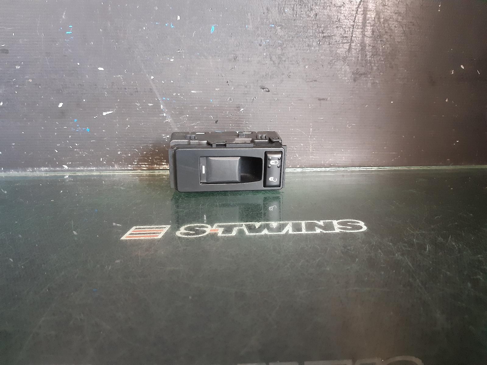 2011 Jeep Patriot Pwr Dr Wind Switch Lh Front Mk 08/07-12/16 302200