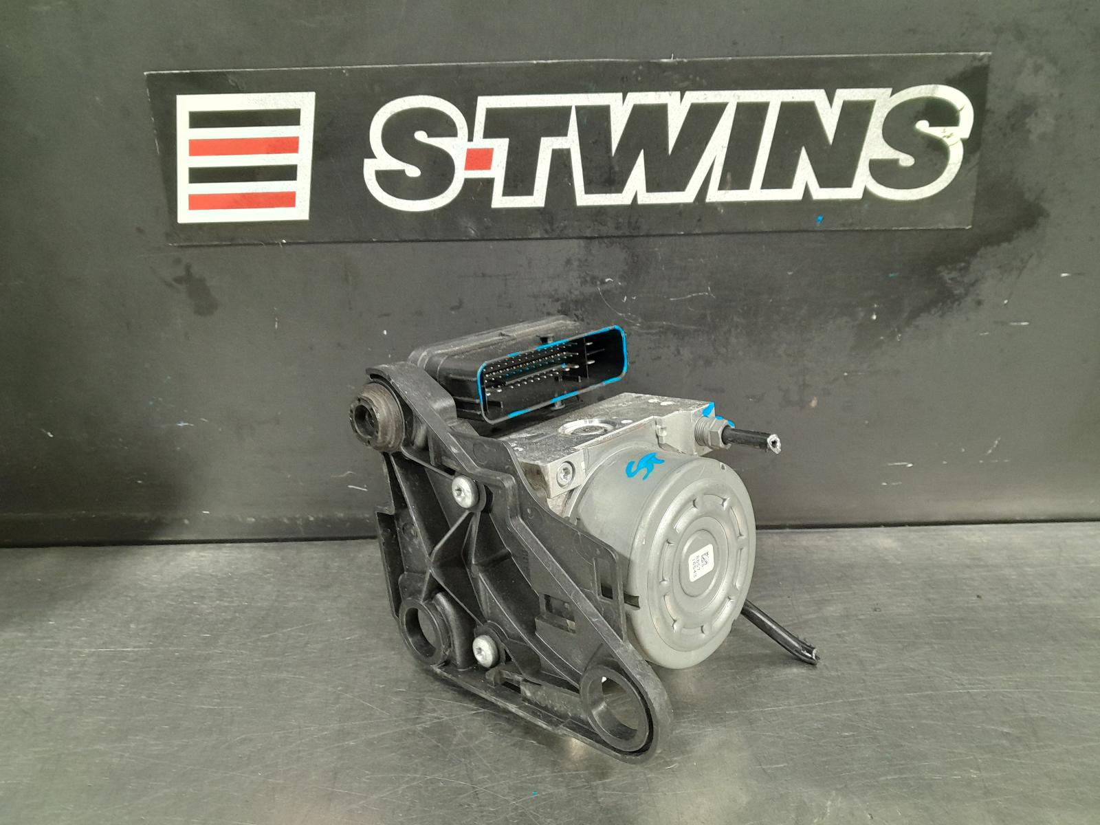 2014 Audi A3 Abs Pump Modulator 8V P/N 5Q0614517K 05/13-10/20 302647
