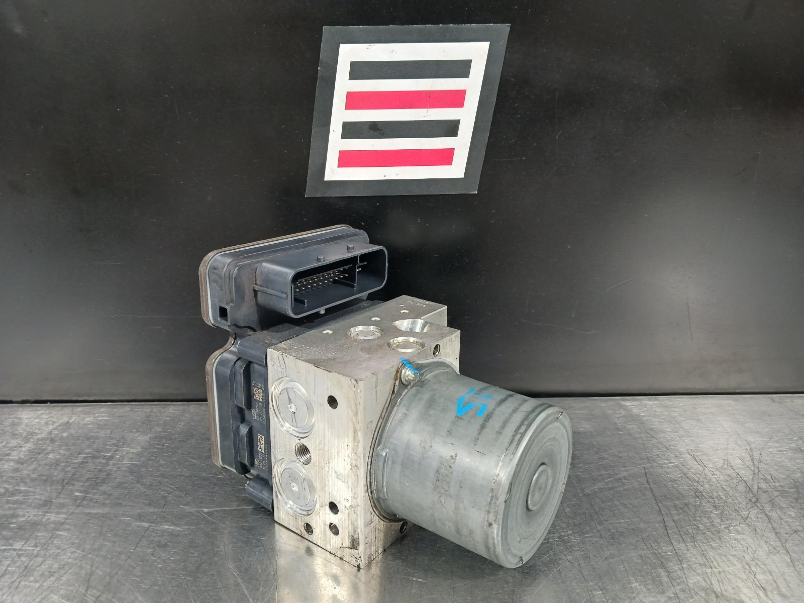 2015 Bmw X5 Abs Pump Modulator F85  P/N 34516884732 02/15-07/18 199217