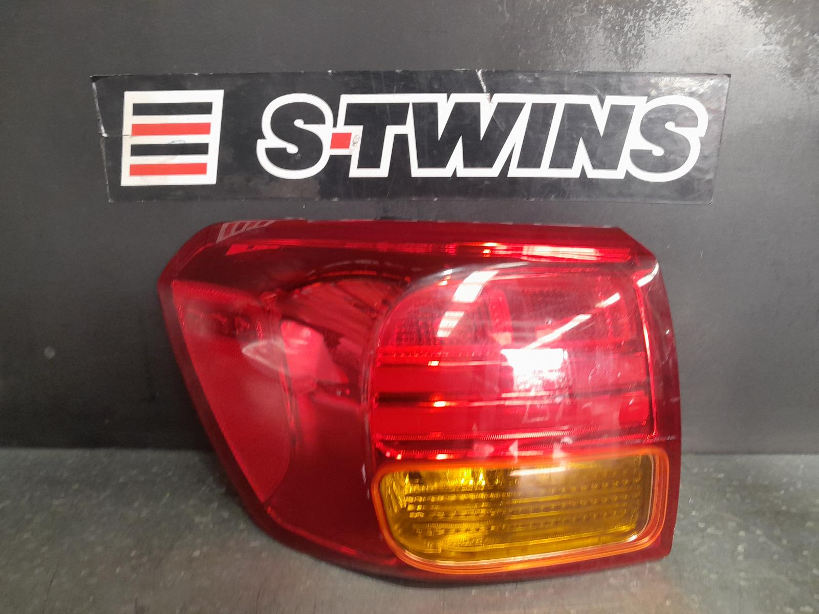 2017 Kia Carnival/Grand Carnival Left Taillight Yp Led Type 01/15-04/18 332169