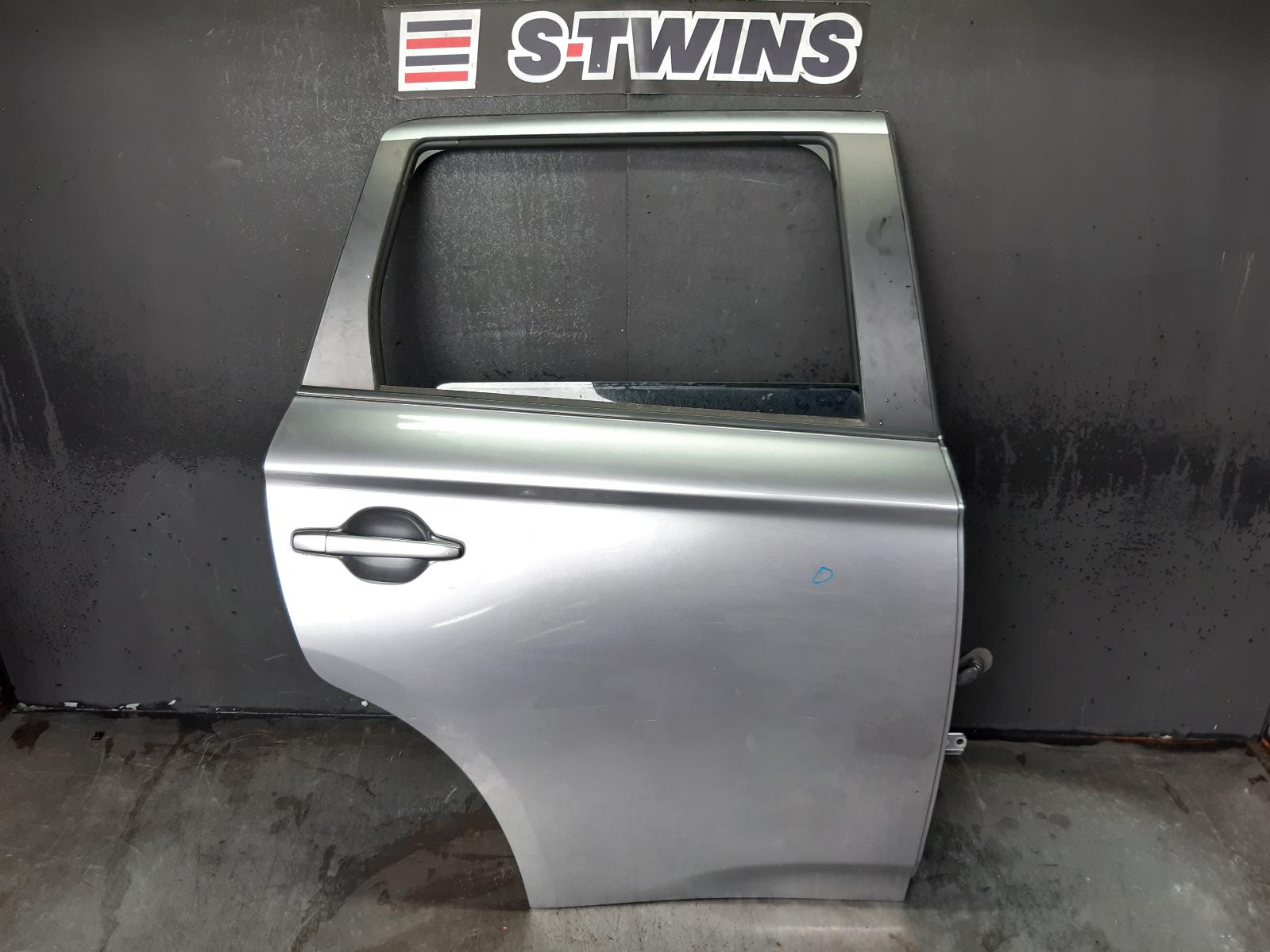 2013 Mitsubishi Outlander Right Rear Door Sliding Zj 10/12-03/15 335452