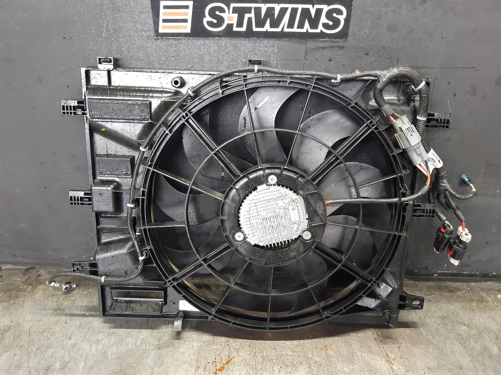 2020 Holden Equinox Fan Radiator Fan 1.5 Petrol Eq 09/17-12/20 336783