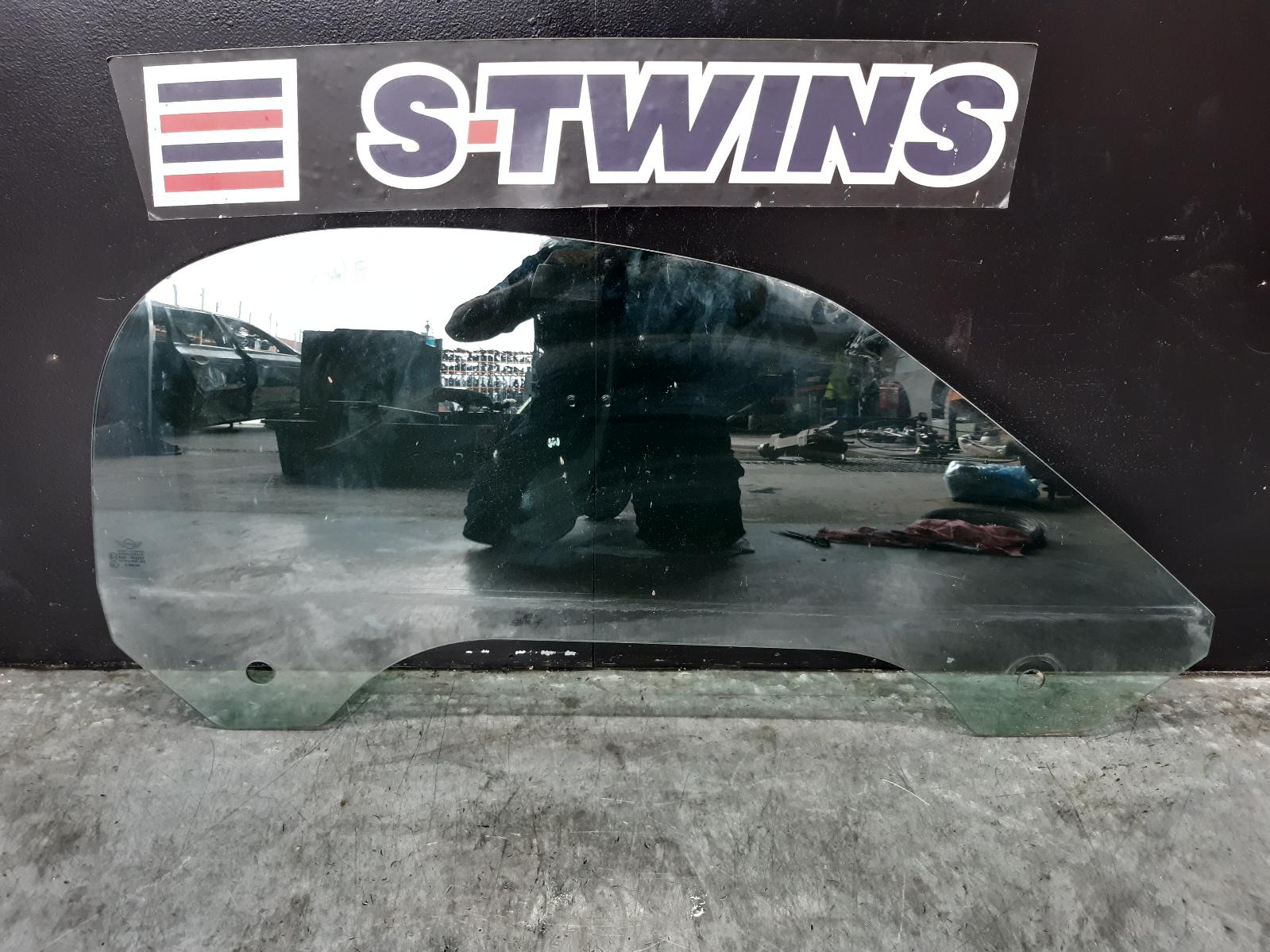 2012 MINI ROADSTAR RIGHT FRONT DOOR WINDOW R59 03/12-12/15 0000132034