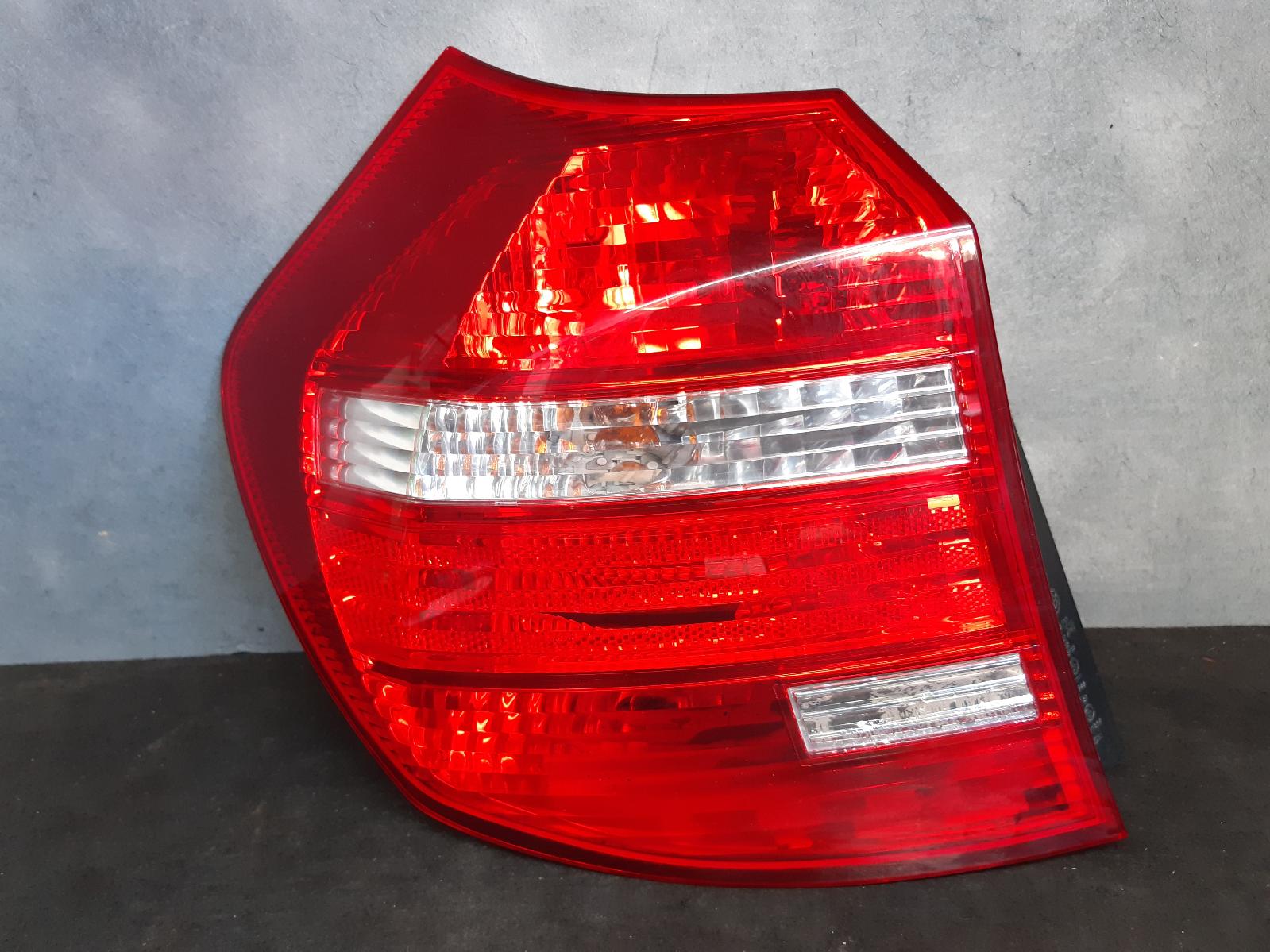 2011 BMW 1 SERIES LEFT TAILLIGHT E87, HATCH, NON LED TYPE, 03/07-12/13 0000088047