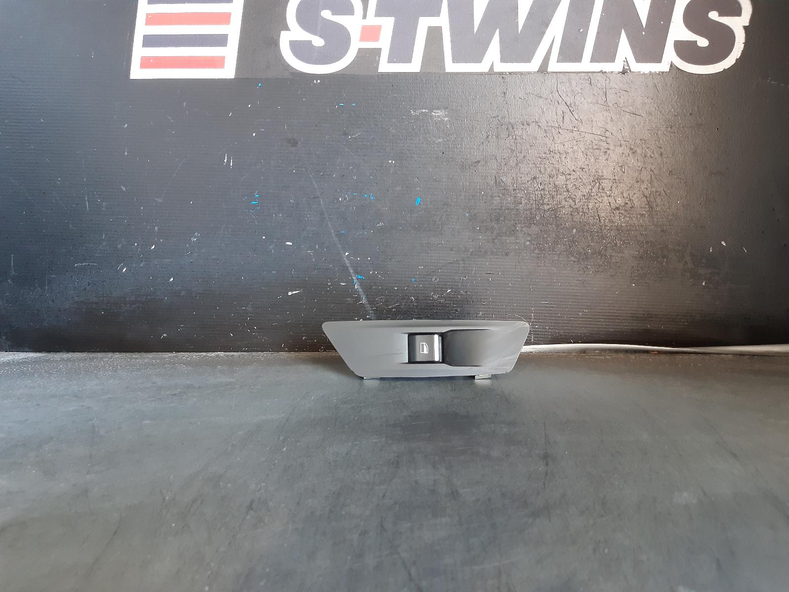 2021 PEUGEOT 2008 PWR DR WIND SWITCH RH REAR, P24, 07/20- 0000287558