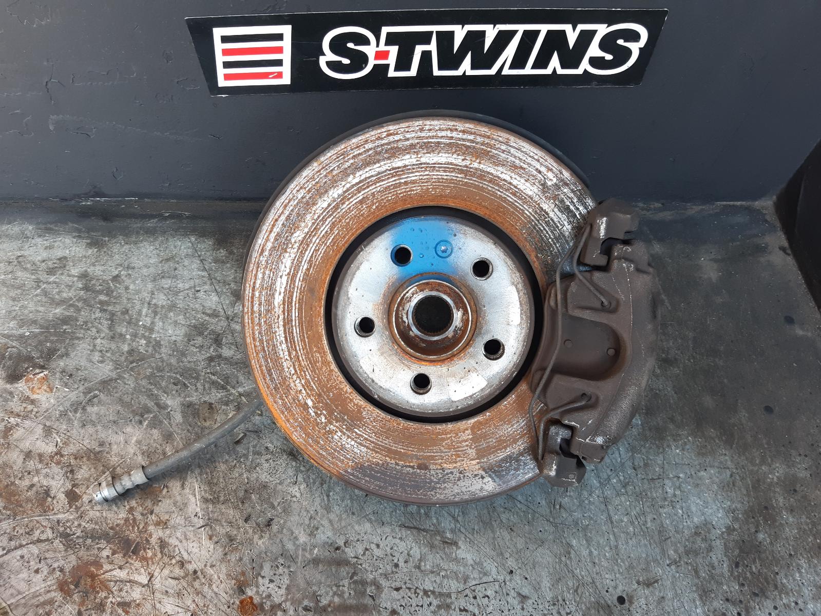 2019 SKODA RAPID RIGHT FRONT HUB ASSEMBLY NH, 05/14-12/20 0000356589
