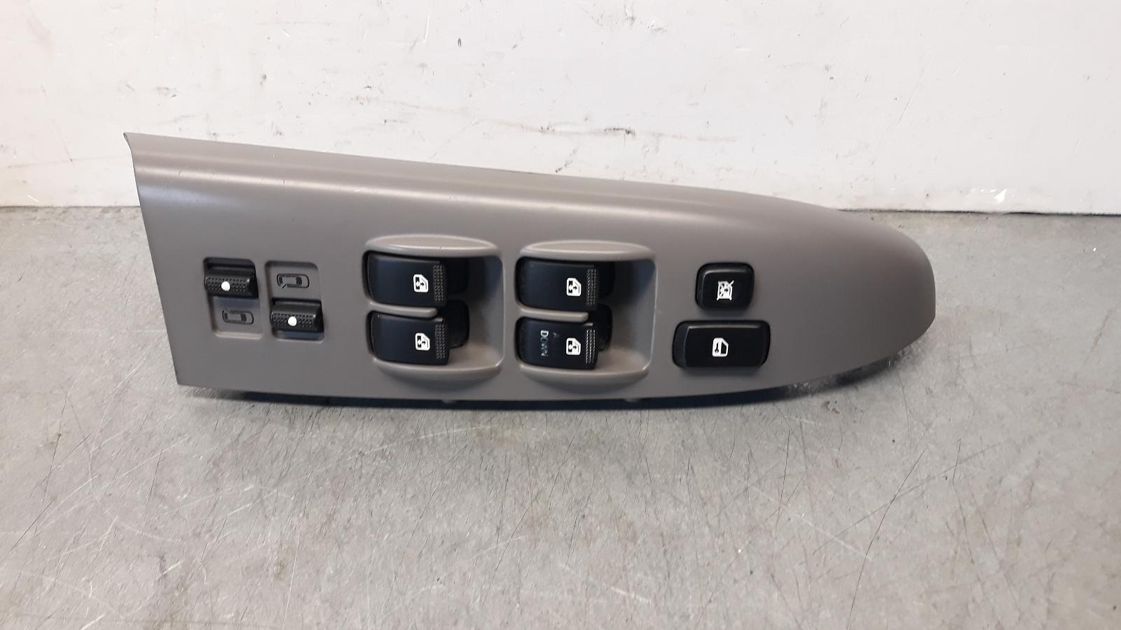 2010 KIA CARNIVAL/GRAND CARNIVAL PWR DR WIND SWITCH RH FRONT (MASTER SWITCH), W/ POWER SLIDE REAR DOORS TYPE, VQ, 12/05-12/14 0000059035