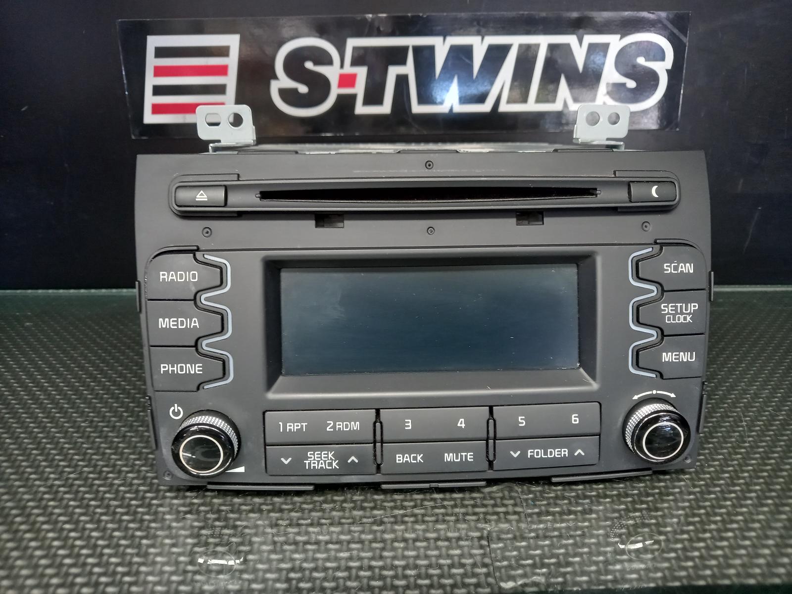 2015 KIA SPORTAGE SINGLE STACK CD PLAYER, SL, 05/10-10/15 0000360526