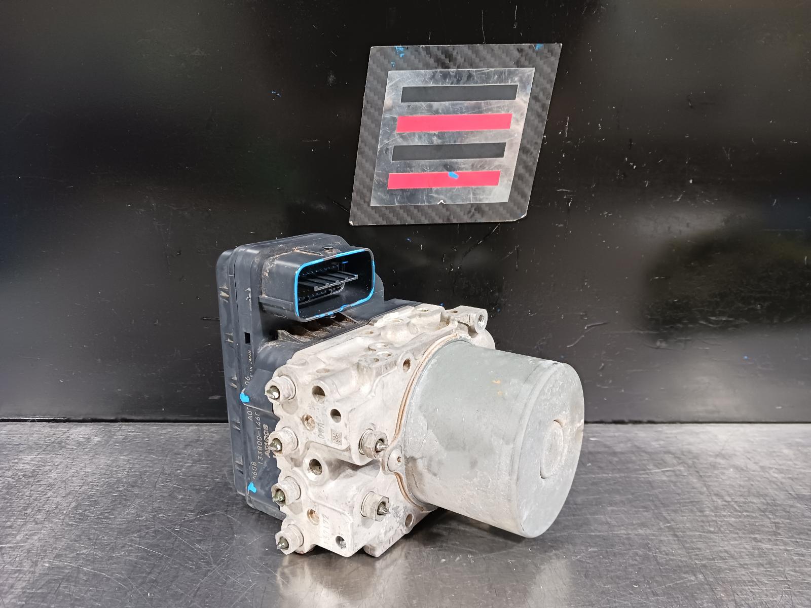 2011 MITSUBISHI CHALLENGER ABS PUMP MODULATOR KH/PB-PC, P/N 4670A618, 12/09-12/15 0000238084