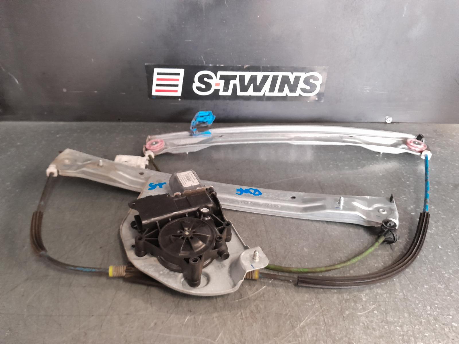 2013 PEUGEOT 208 RIGHT FRONT WINDOW REG MOTOR A9, 3DR HATCH, 10/12-12/18 0000341442