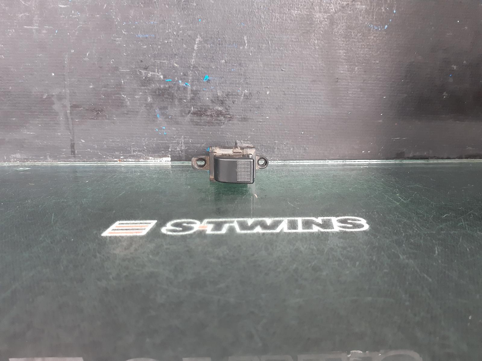 2018 MAZDA BT50 PWR DR WIND SWITCH LH FRONT/LH REAR/RH REAR, UP-UR, 10/11-06/20 0000348999