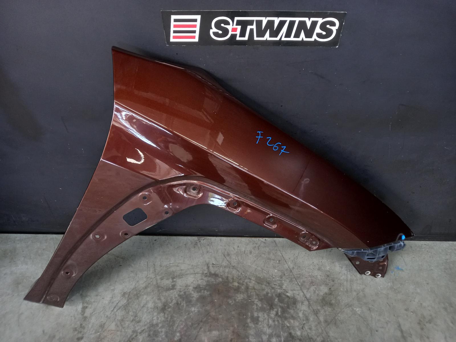 2018 LEXUS UX RIGHT GUARD X10, 10/18- 0000317404