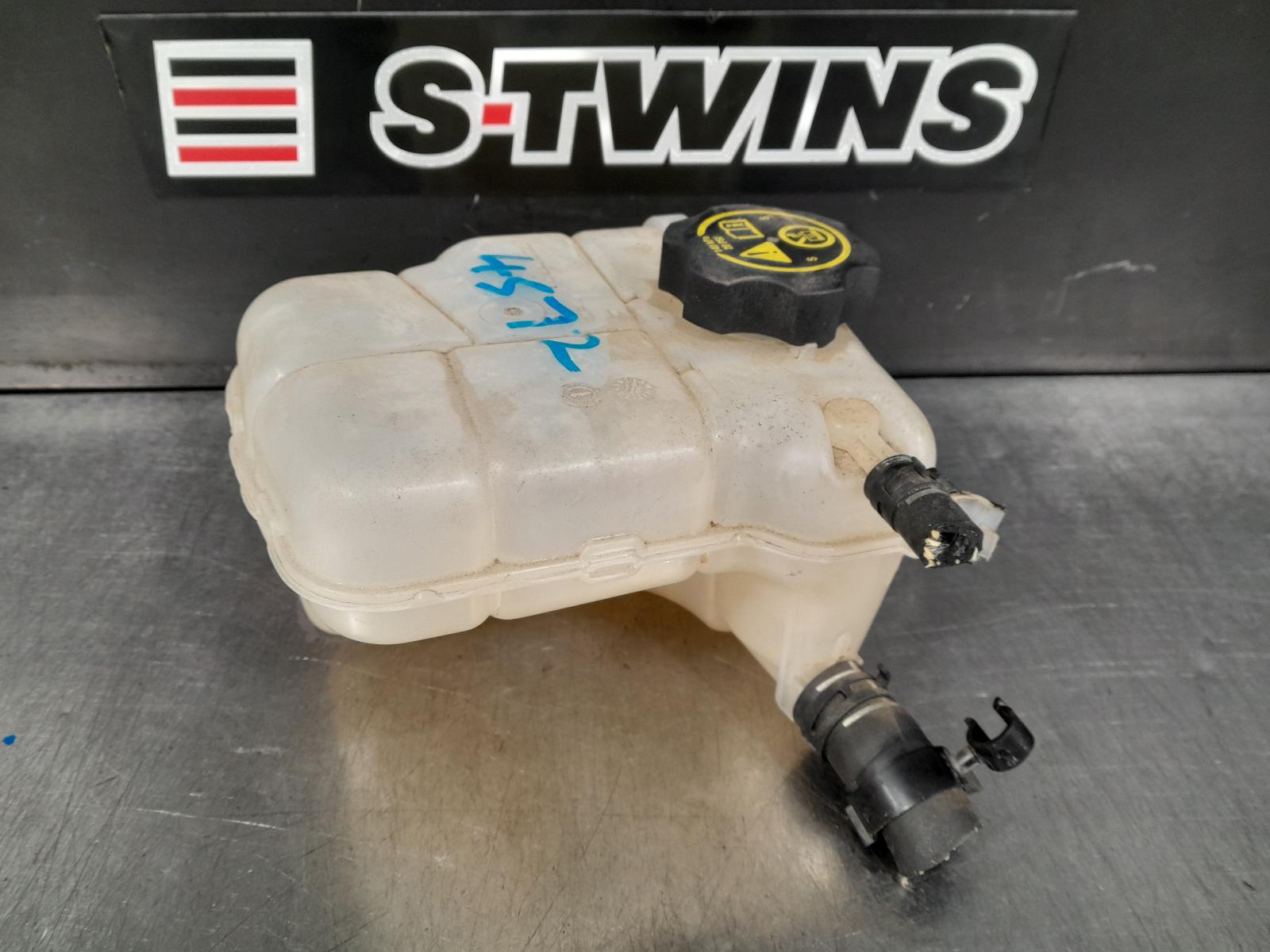 2016 HOLDEN CASCADA OVERFLOW BOTTLE CJ, 12/14-12/17 0000270347