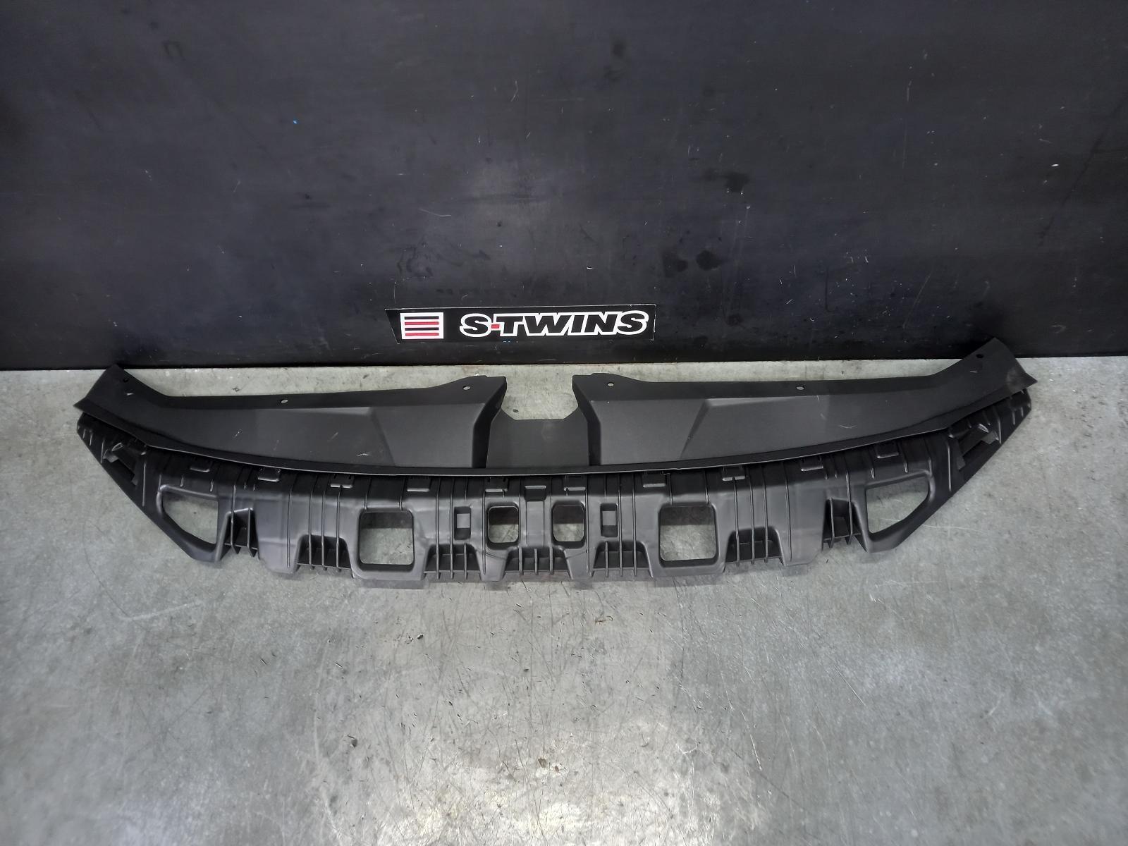 2020 HYUNDAI ELANTRA GRILLE BONNET CATCH COVER, AD, 10/18-12/20 0000335537