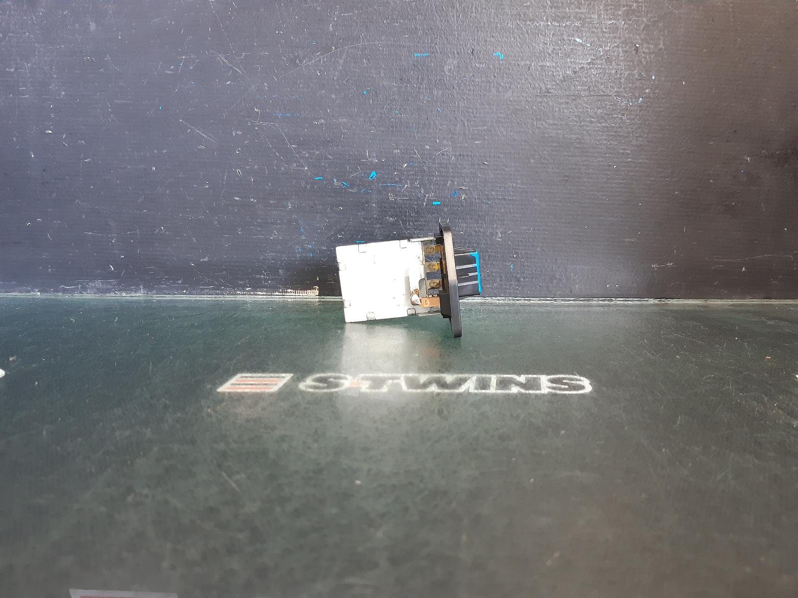 2017 HYUNDAI ACCENT FAN SPEED RESISTOR RB, NON CLIMATE CONTROL TYPE, 05/11-12/19 0000367451