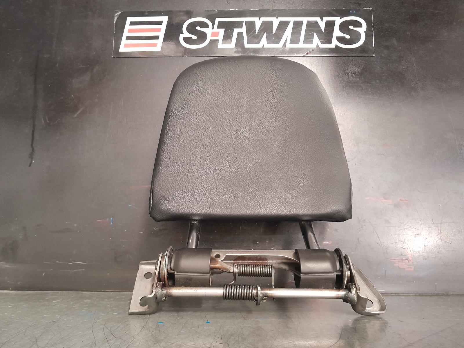2011 TOYOTA KLUGER HEADREST RH REAR 3RD ROW, LEATHER, GSU40/GSU45, 05/07-02/14 0000367841