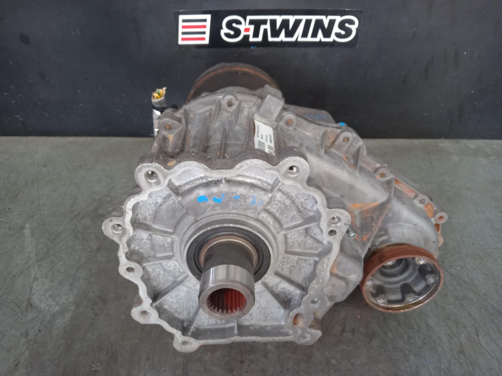 2013 JEEP GRANDCHEROKEE TRANSFER CASE AUTO, 8 SPEED, PETROL, 3.6, WK, 2 SPEED TRANSFER, 04/13-02/22 0000370248
