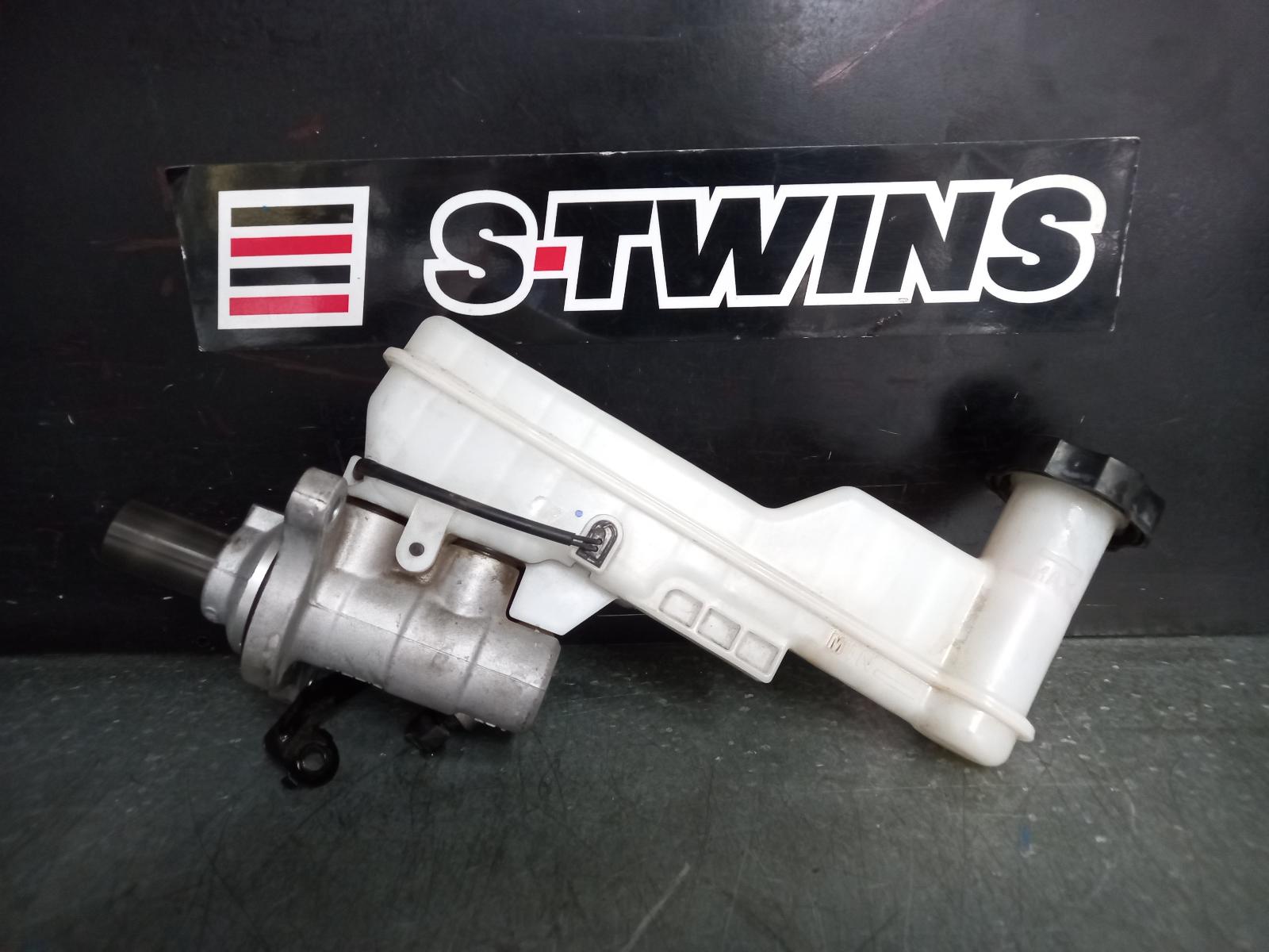 2016 KIA SORENTO MASTER CYLINDER UM, 03/15-02/20 0000370182