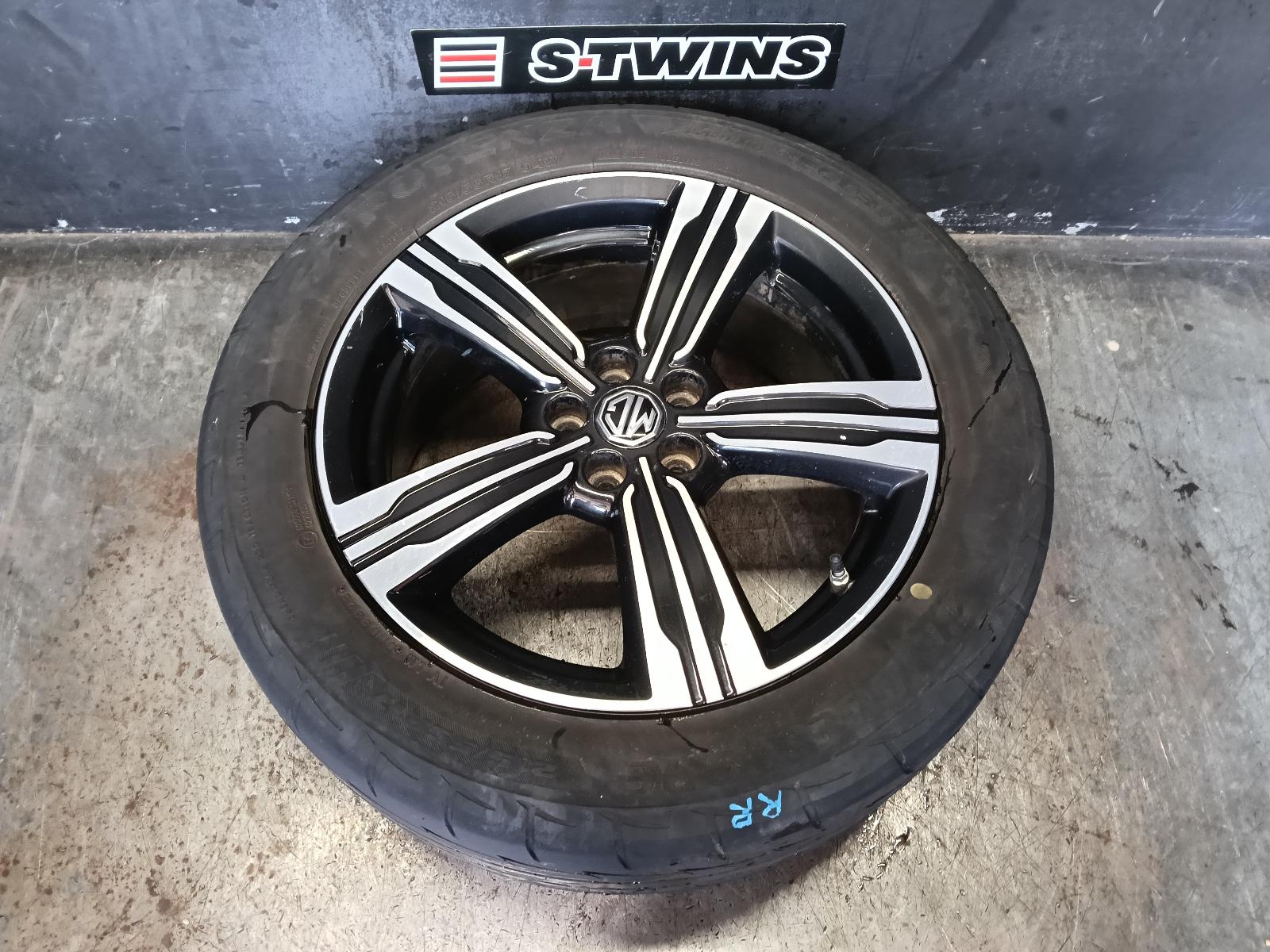 2019 MG ZS WHEEL MAG FACTORY, 17X6.5IN, 5 SPOKE, W/ BI-COLOUR COVER, AZS1, 09/17- 0000389463