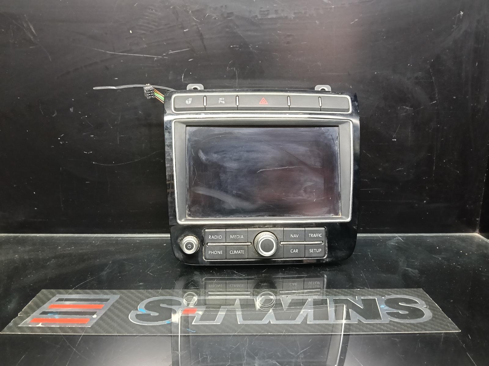 2017 VOLKSWAGEN TOUAREG SAT NAV (RNS850), 7P, 12/10-04/18 0000400130