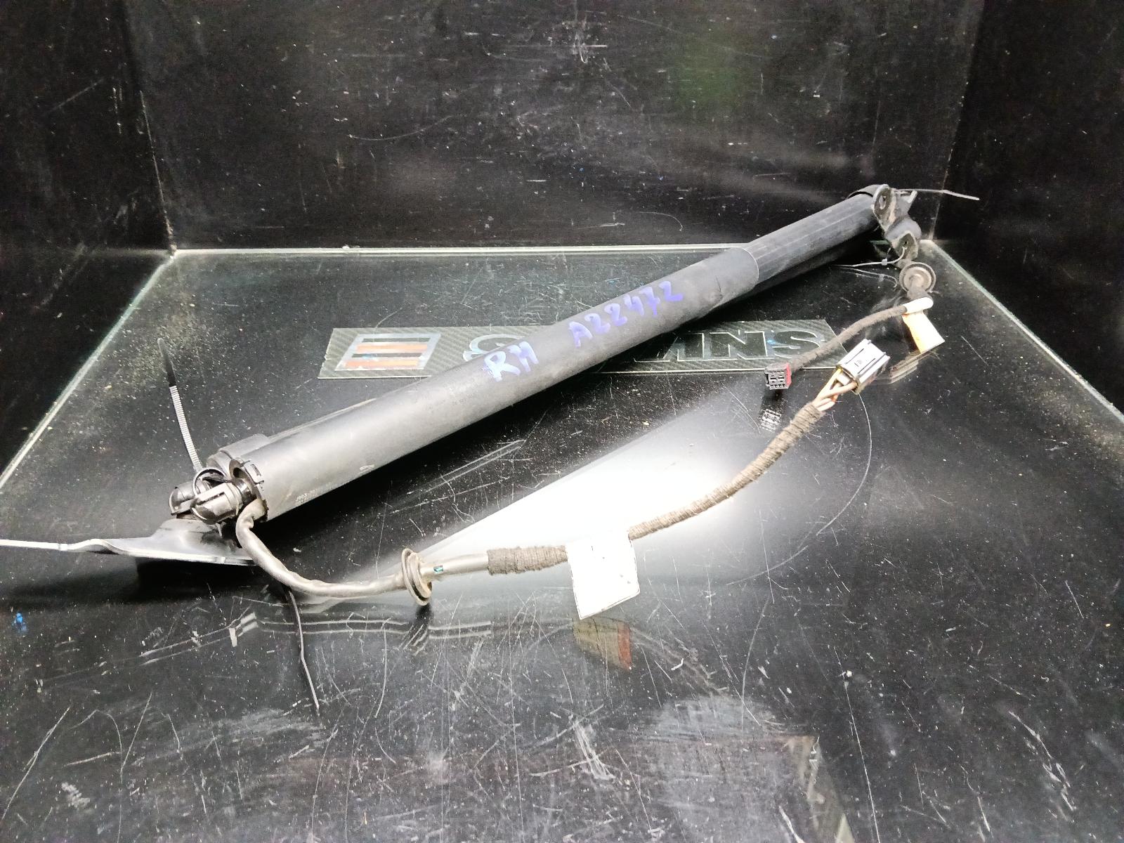 2018 JAGUAR E PACE HATCH STRUT X540, 11/17-12/24 0000403372