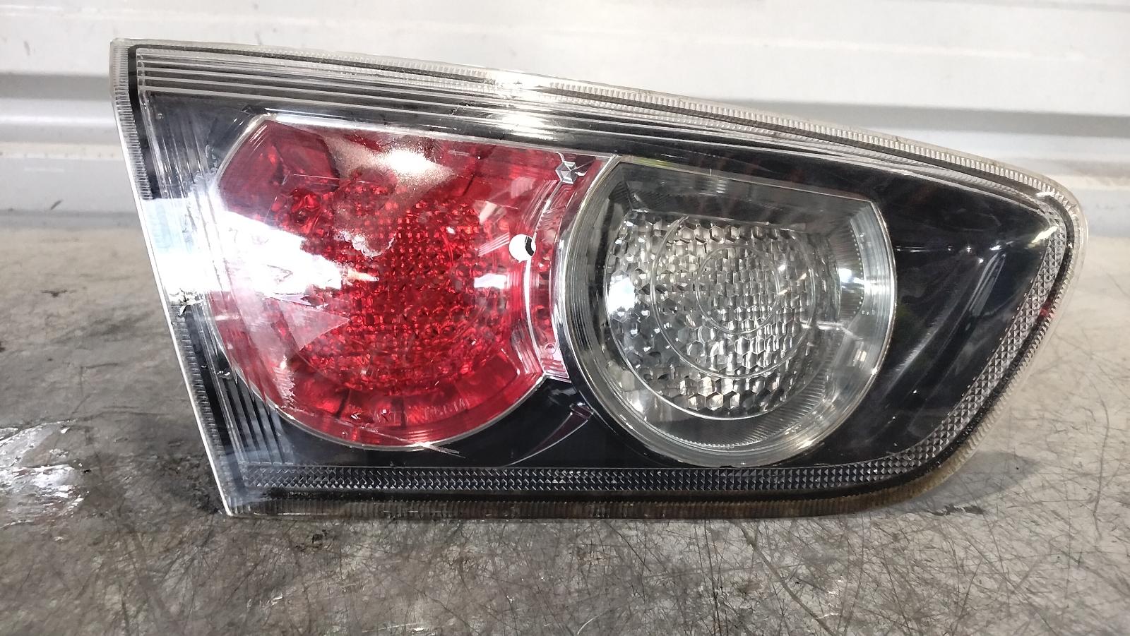 2015 MITSUBISHI LANCER REAR GARNISH BOOTLID LAMP (LH SIDE), CJ-CF, SEDAN, BLACK INSERT TYPE, 07/07-12/17 0000410802