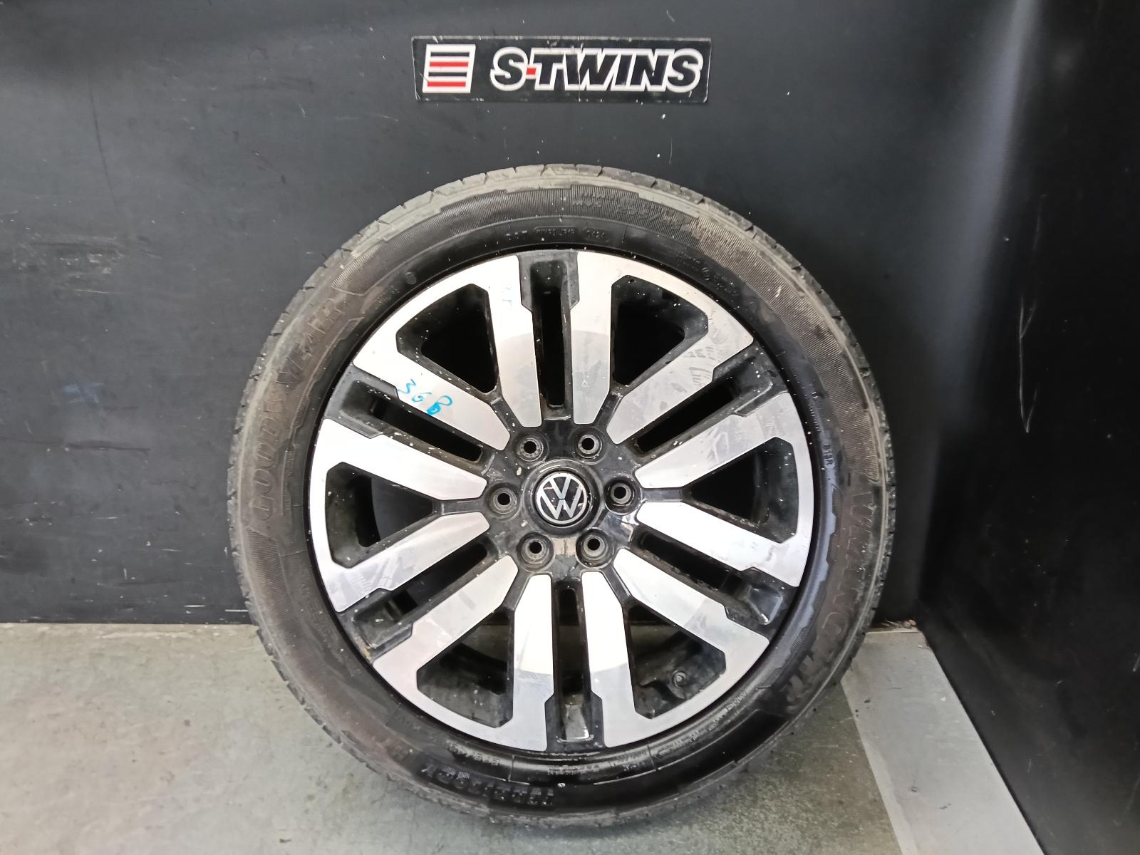 2024 VOLKSWAGEN AMAROK WHEEL MAG NF, FACTORY, 21X8.5IN, VARBERG, 6 TWIN SPOKE, BI-COLOUR, BLACK/CHROME, 12/22- 0000416550