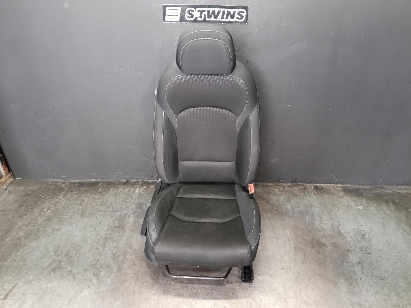 2018 HYUNDAI I30 FRONT SEAT RH FRONT, PD, HATCH (S. KOREA VIN KMHH), CLOTH, BLACK, ACTIVE/GO, 03/17-12/23 0000418429