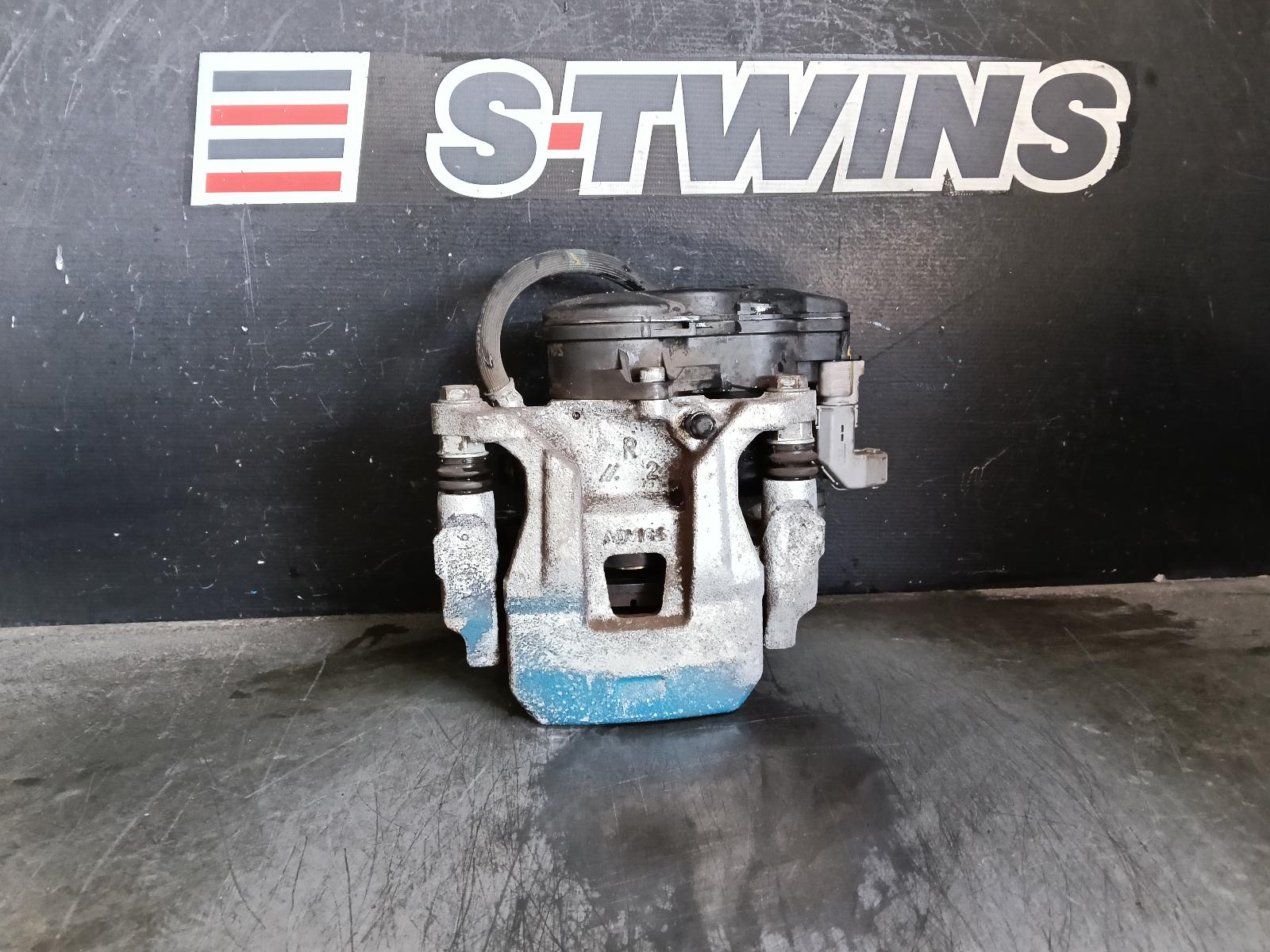 2019 MITSUBISHI ECLIPSE CROSS CALIPER RH REAR, ELECTRIC TYPE, YA-YB, 11/17- 0000418554