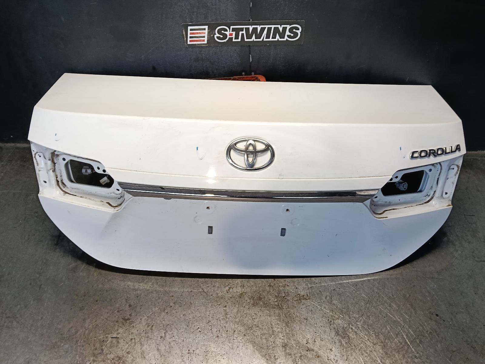 2017 TOYOTA COROLLA BOOTLID TAILGATE ZRE172R, BOOTLID, SEDAN, ASCENT, 11/16-06/19 0000410457