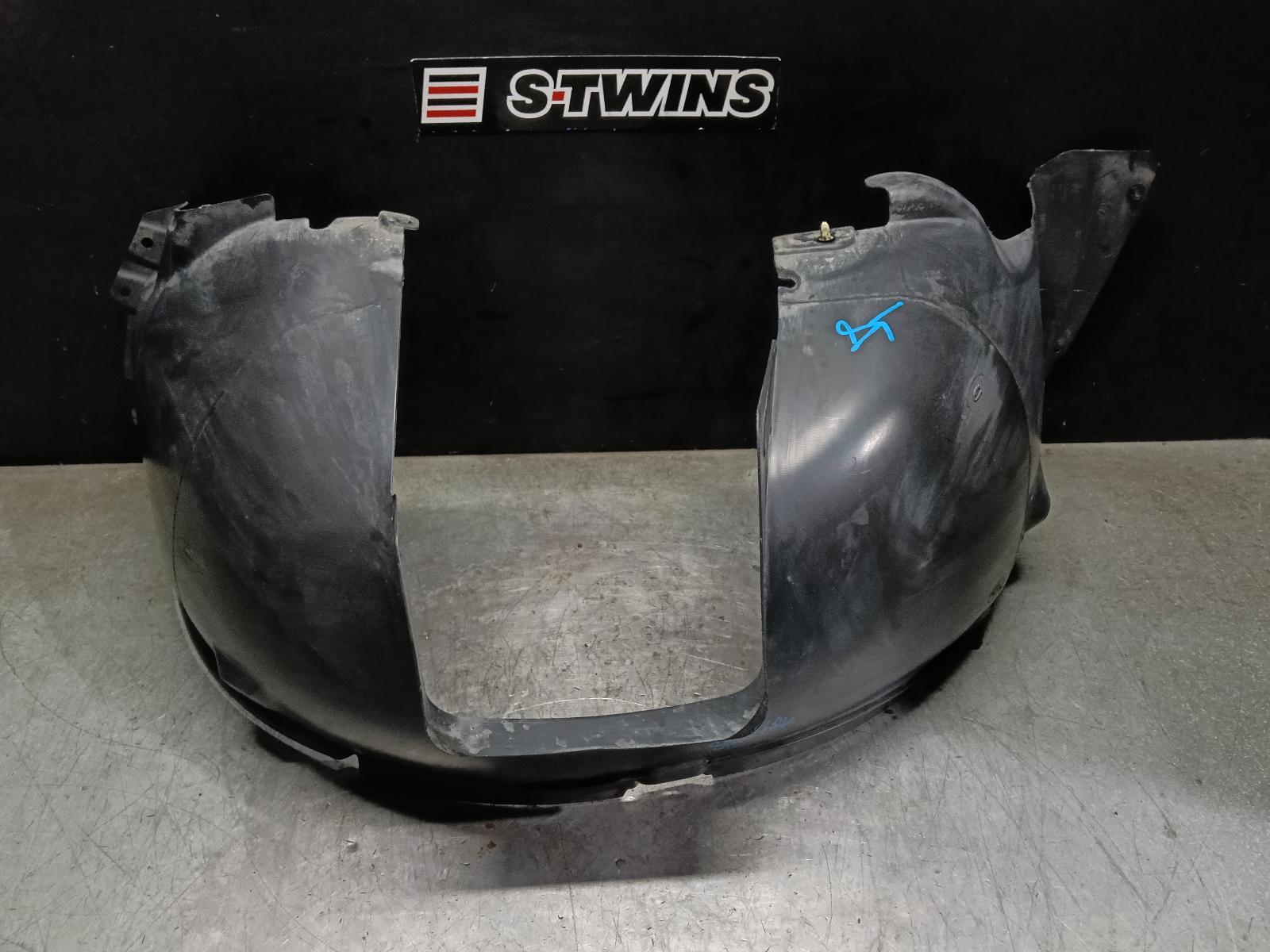 2019 VOLKSWAGEN TRANSPORTER RIGHT GUARD LINER T6, 07/15-08/24 0000398664