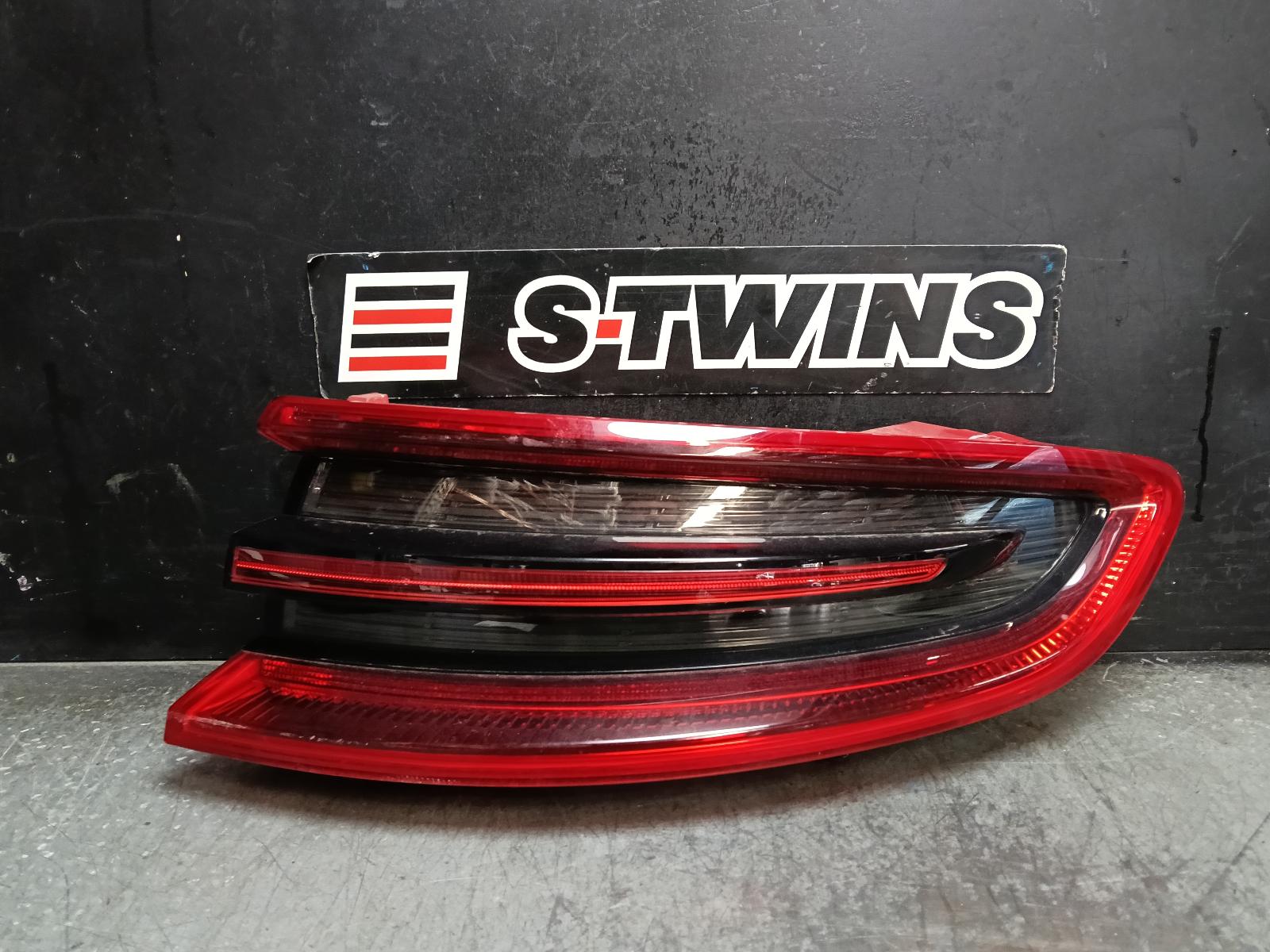 2018 PORSCHE MACAN RIGHT TAILLIGHT IN BODY, 95B, LED TYPE, 06/14-07/18 0000421087