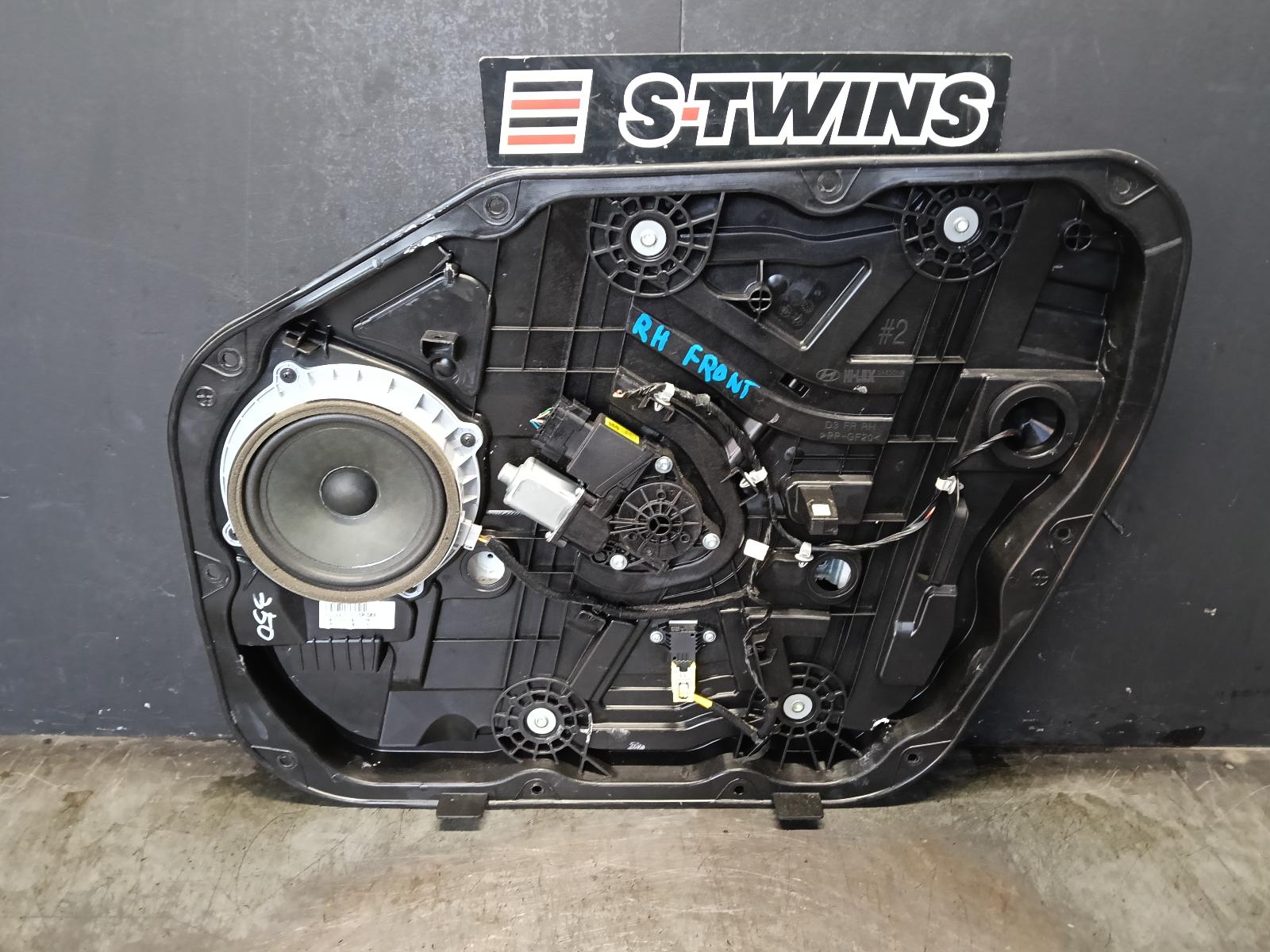2018 HYUNDAI TUCSON RIGHT FRONT WINDOW REG MOTOR TL, DOOR REG ASSY (REG AND MOTOR), ACTIVE/ELITE/HIGHLANDER, 06/15-01/21 0000421201