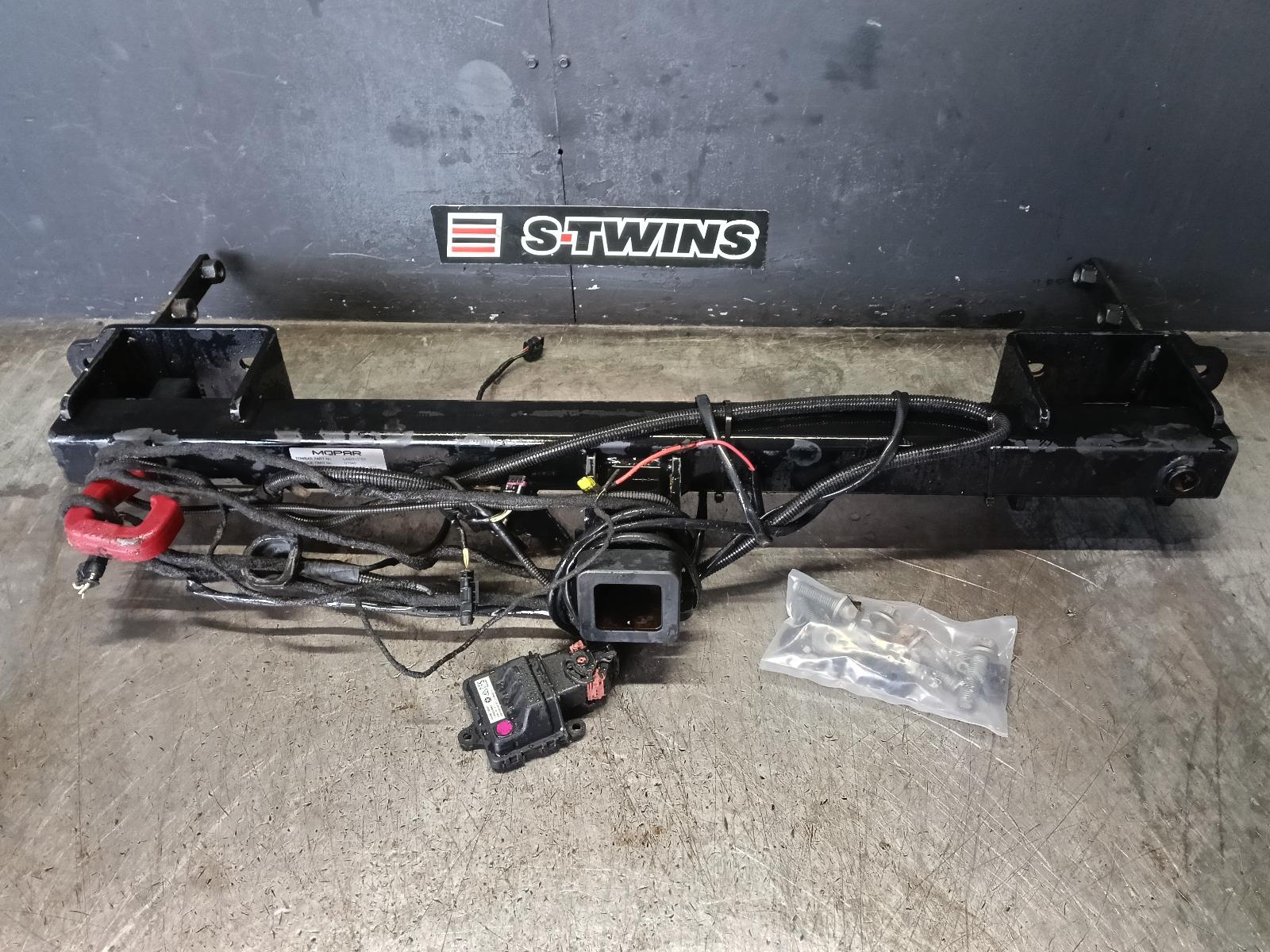 2022 JEEP COMPASS TOWBAR M6, 10/17- 0000421035