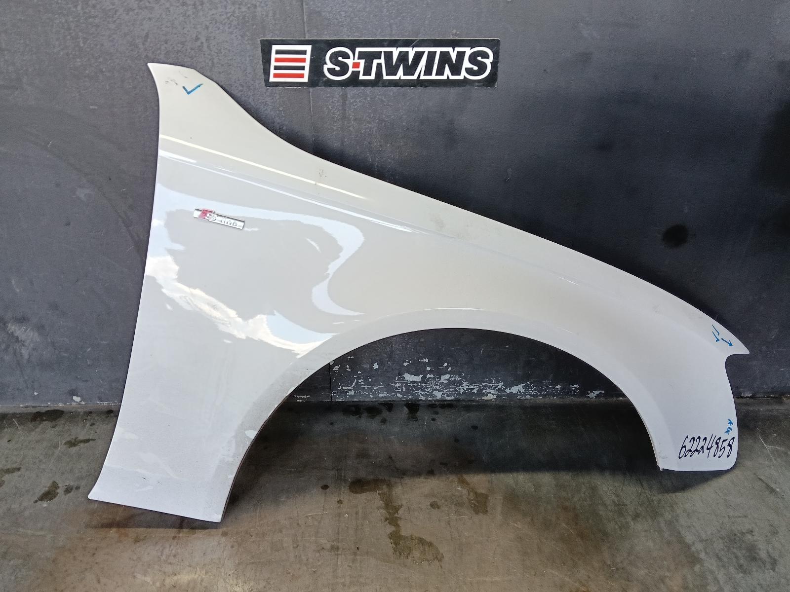 2014 AUDI A4 RIGHT GUARD B8 8K (A4/S4), 07/12-01/16 0000392757