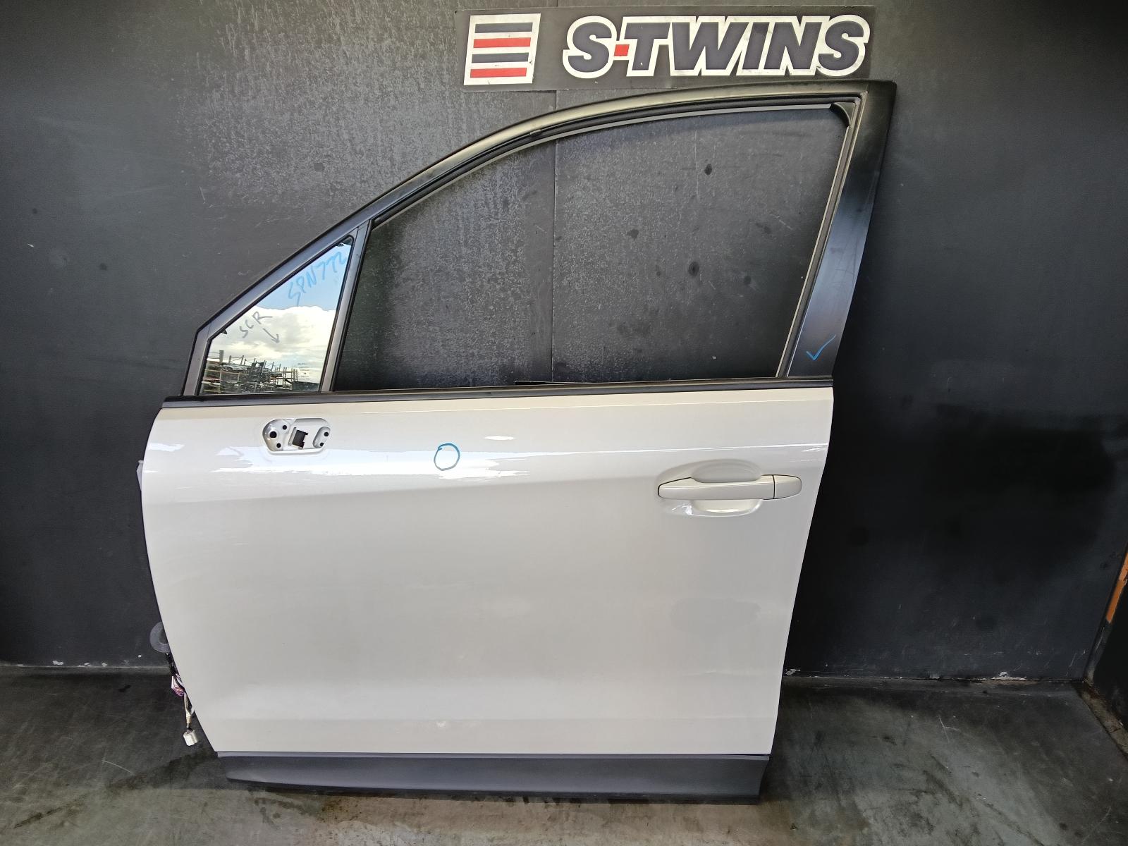 2014 SUBARU FORESTER LEFT FRONT DOOR SJ, 12/12-08/18 0000392749