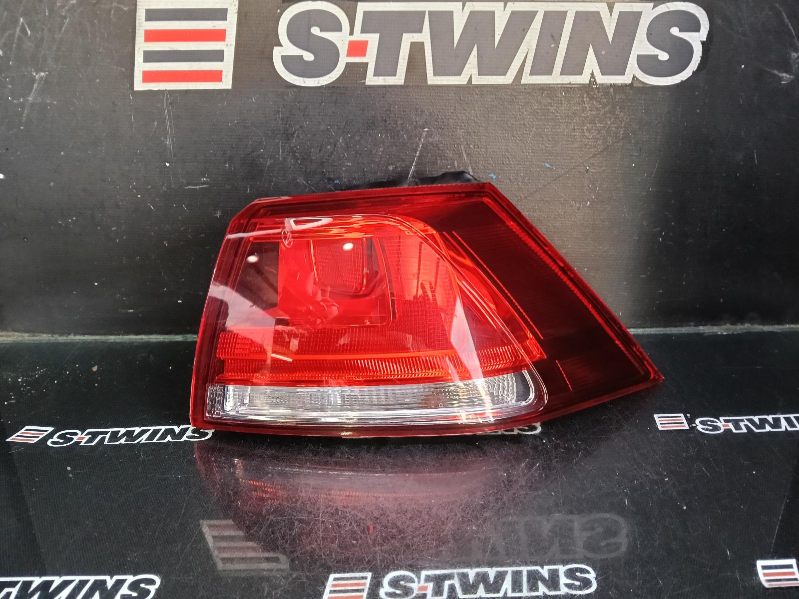 2017 VOLKSWAGEN GOLF RIGHT TAILLIGHT GEN 7, HATCH, STANDARD, TRENDLINE/COMFORTLINE, NON LED TYPE, NON TINTED TYPE, 11/12-03/17 0000393930