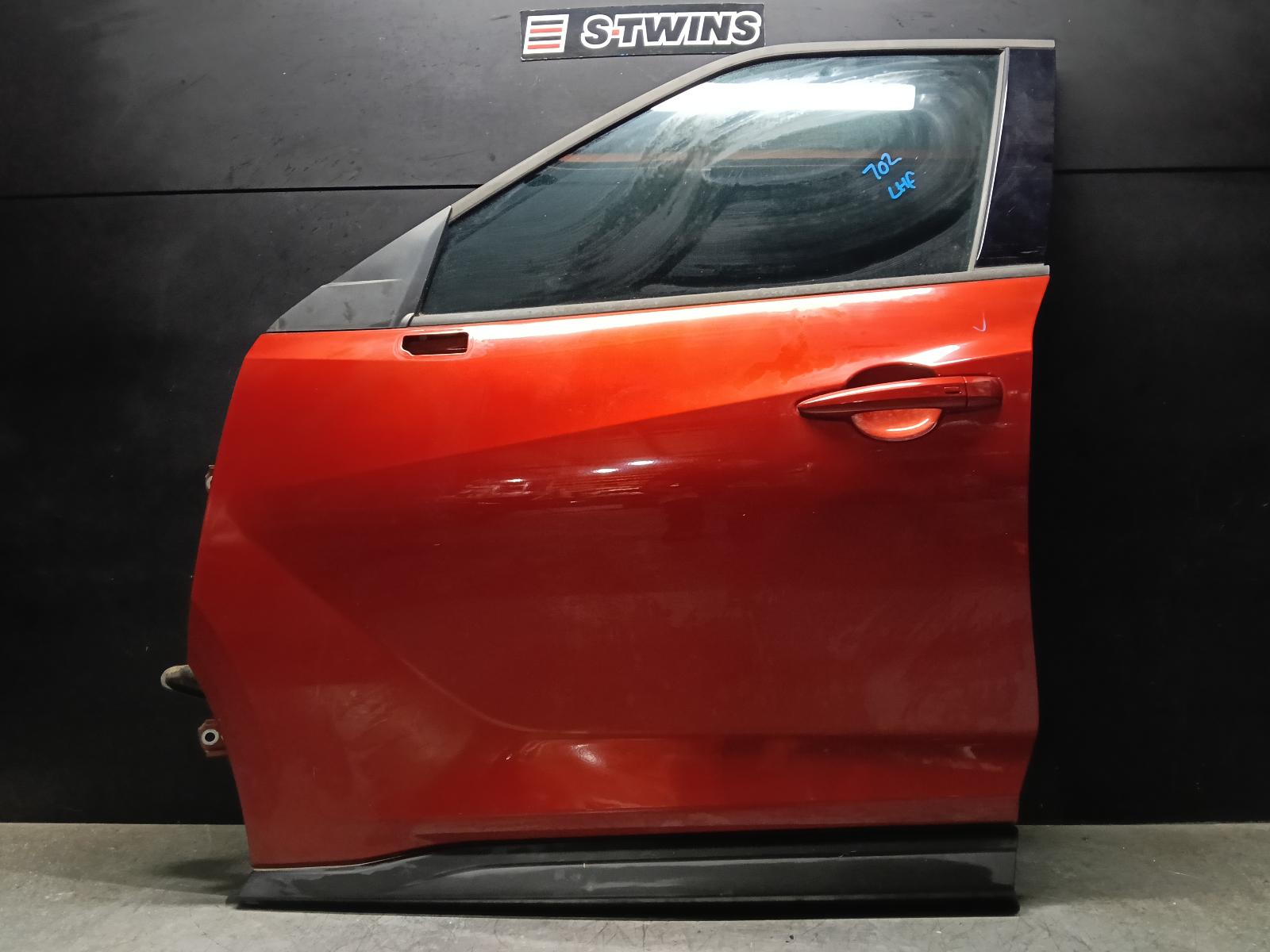 2021 NISSAN JUKE LEFT FRONT DOOR F16, 03/20- 0000400683