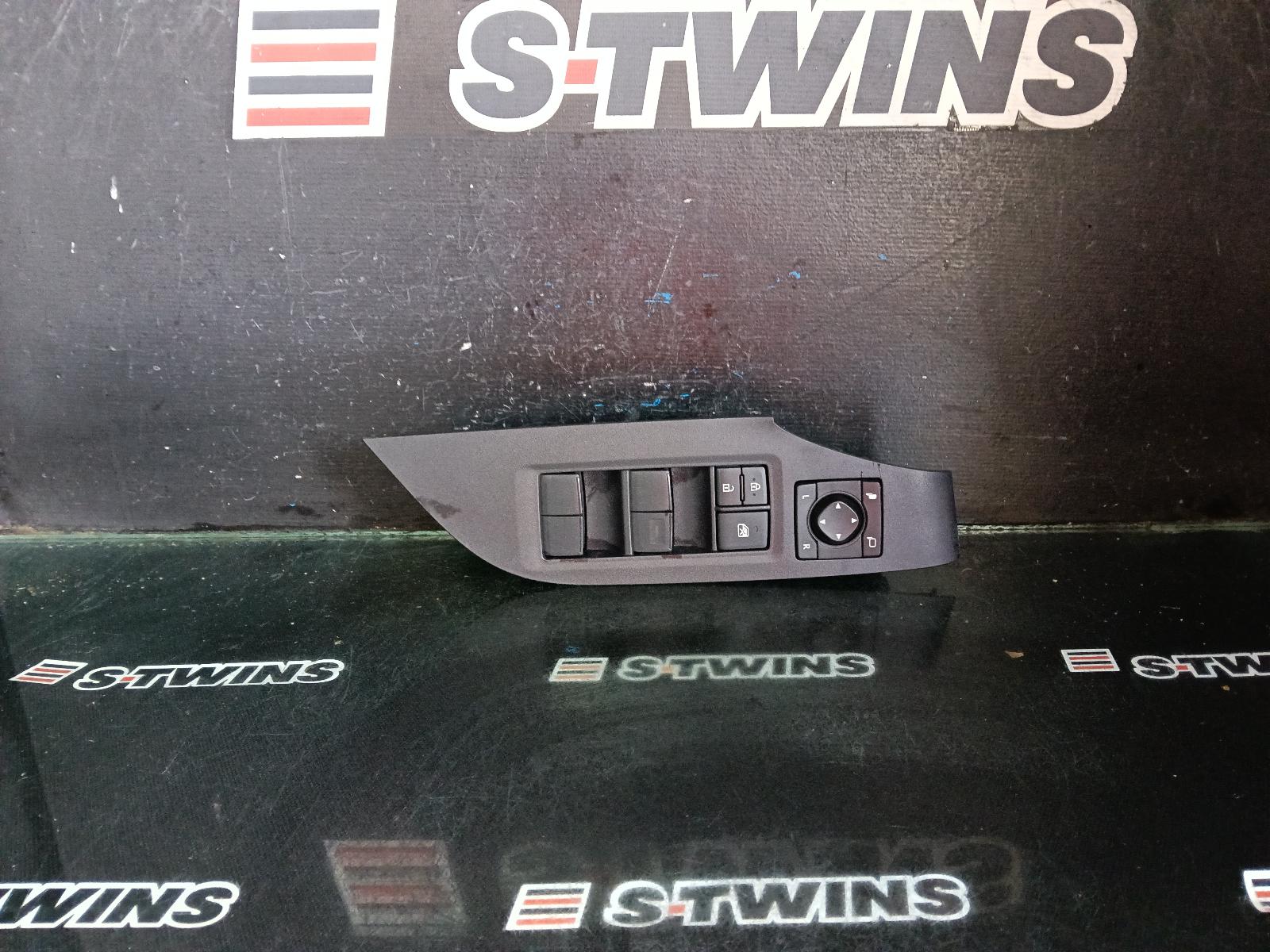 2021 TOYOTA RAV4 PWR DR WIND SWITCH RH FRONT (MASTER SWITCH), NON AUTO FOLD TYPE, XA50, 11/18-12/25 0000422616