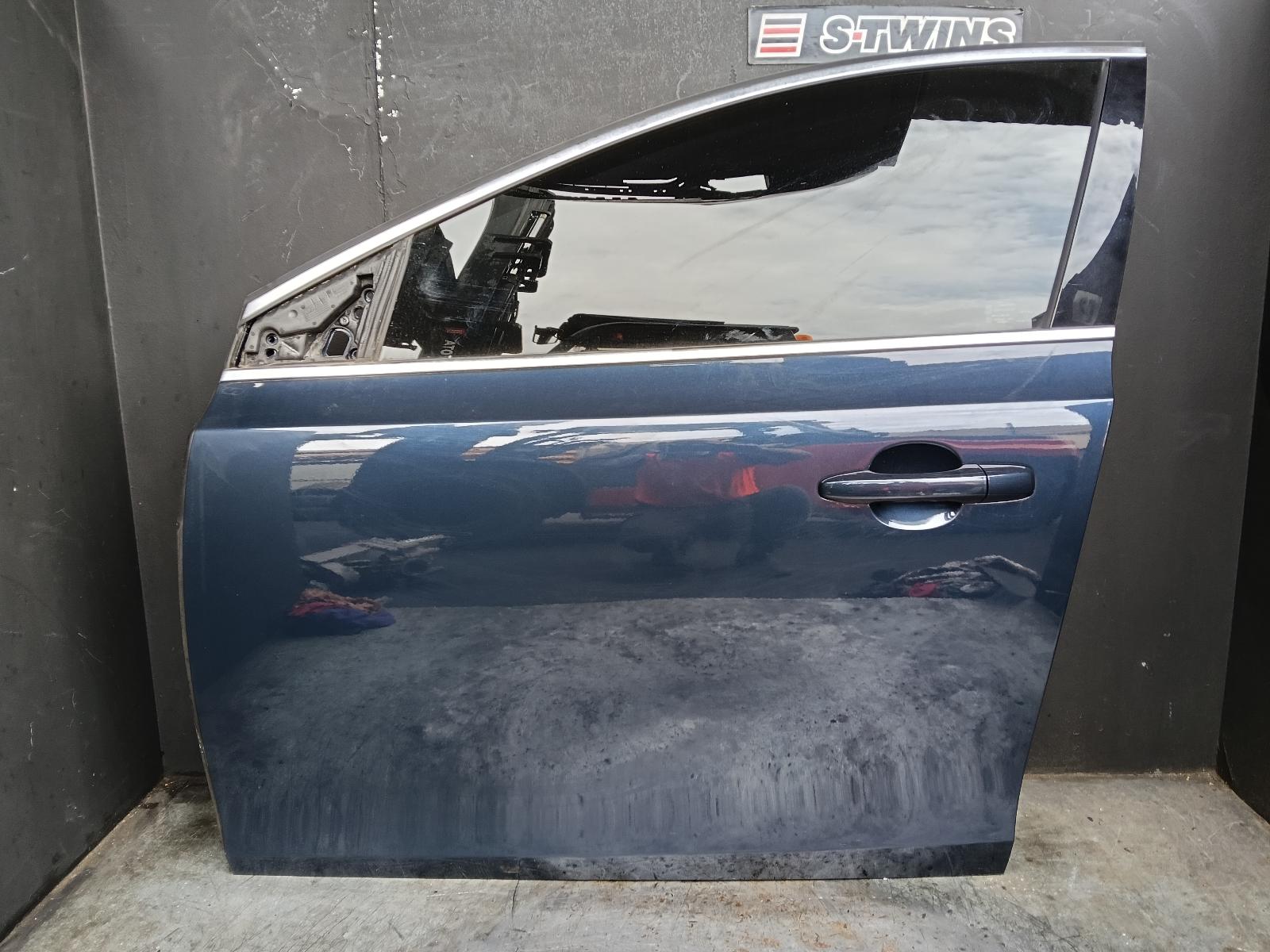 2013 VOLVO S40 LEFT FRONT DOOR M SERIES, V40/V40 CROSS COUNTRY, 02/13- 0000422623